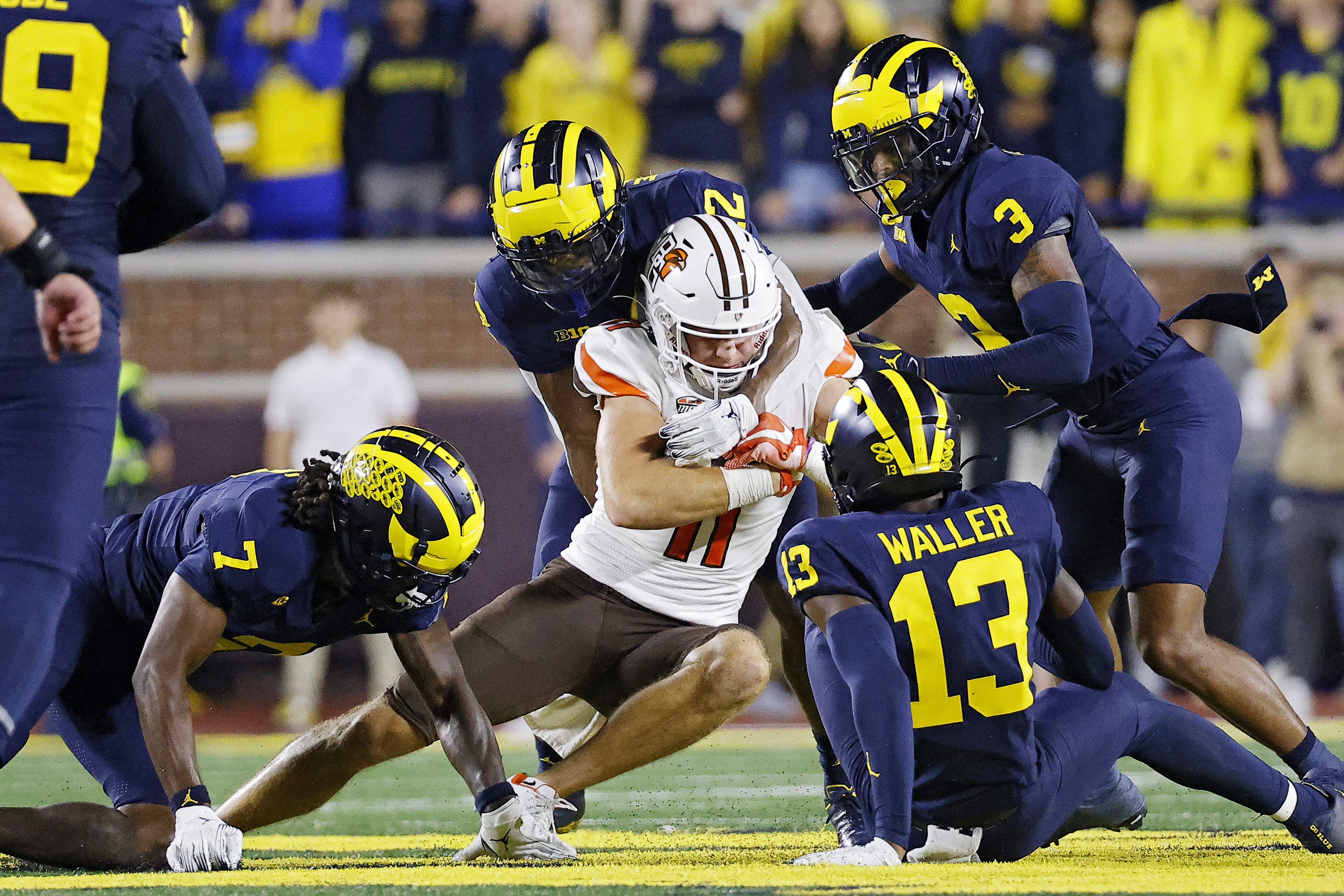 5 positives, 4 negatives, and 3 questions after Michigan football's win  over Bowling Green