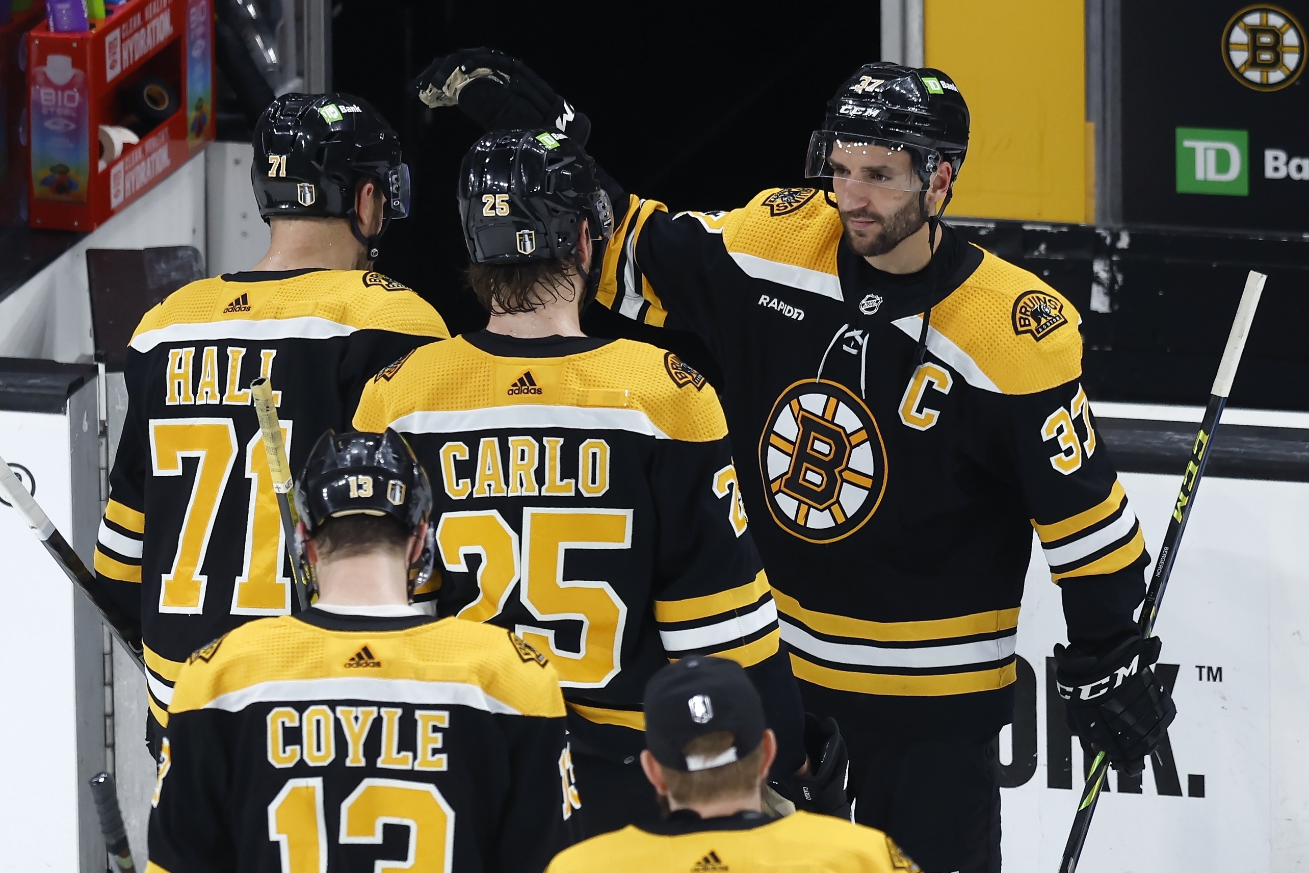 Patriots players react to Patrice Bergeron's retirement as 'icon' in Boston  sports