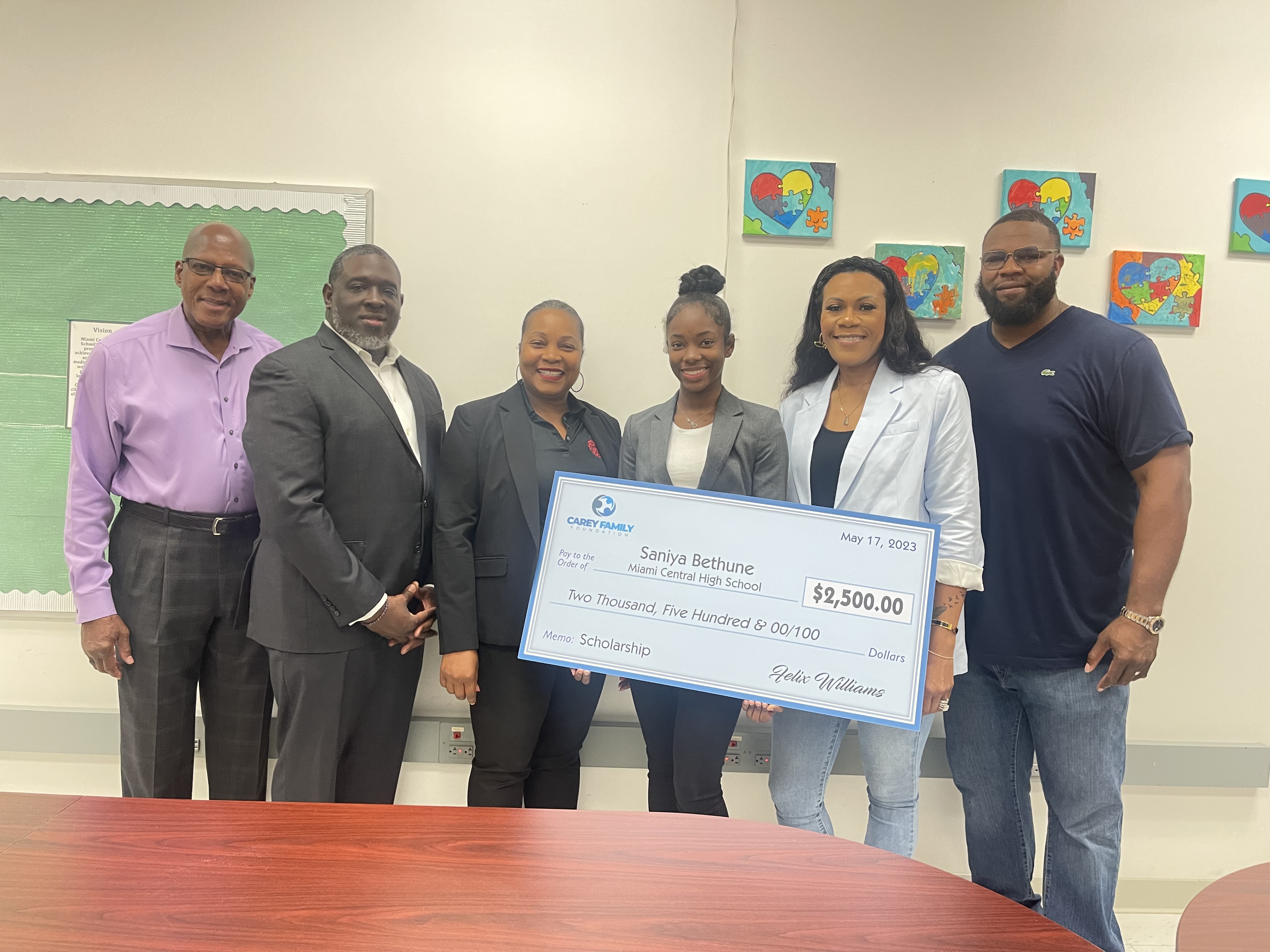 Student awarded Miami Dolphins Foundation scholarship