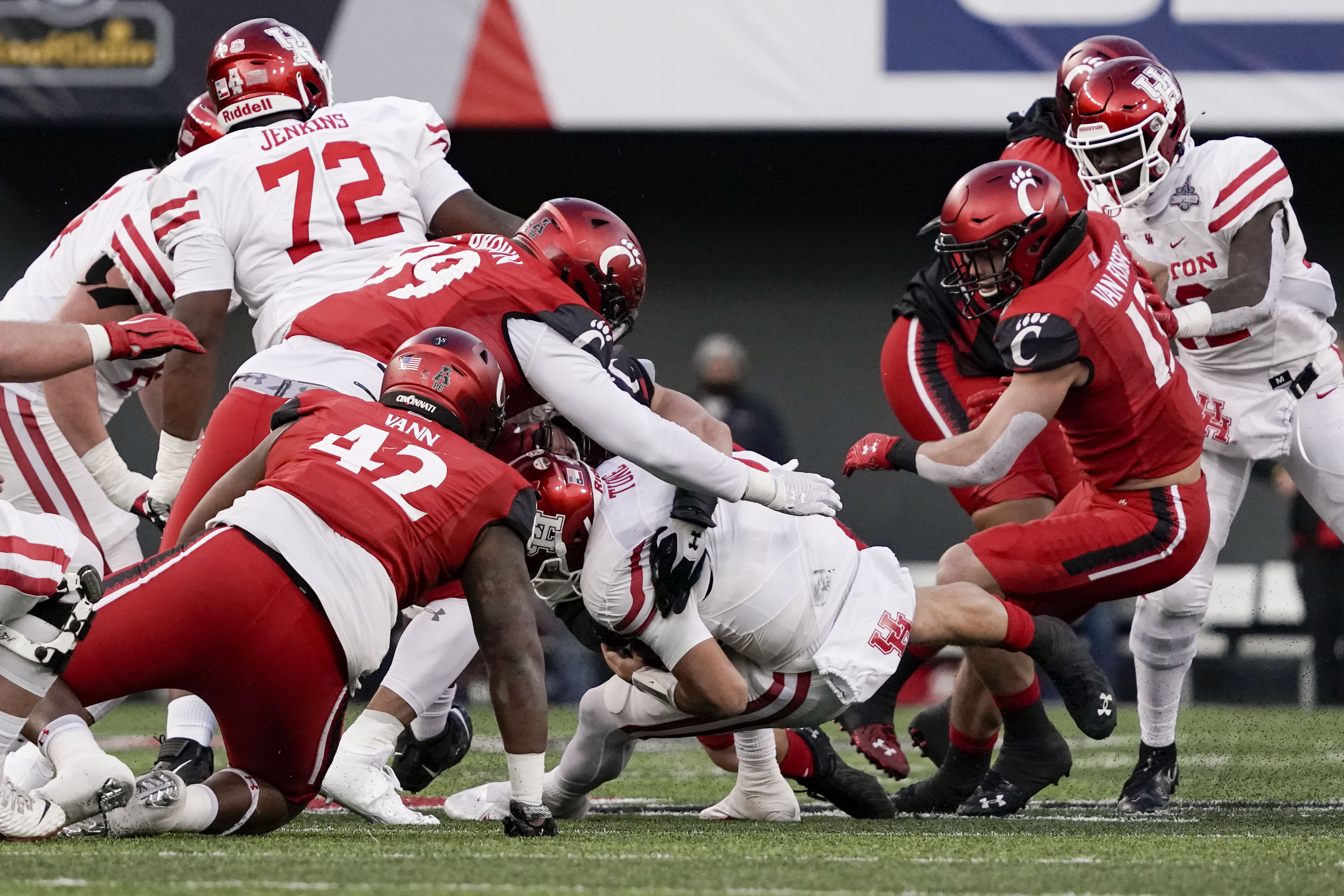 Joel Dublanko, Cincinnati, Linebacker