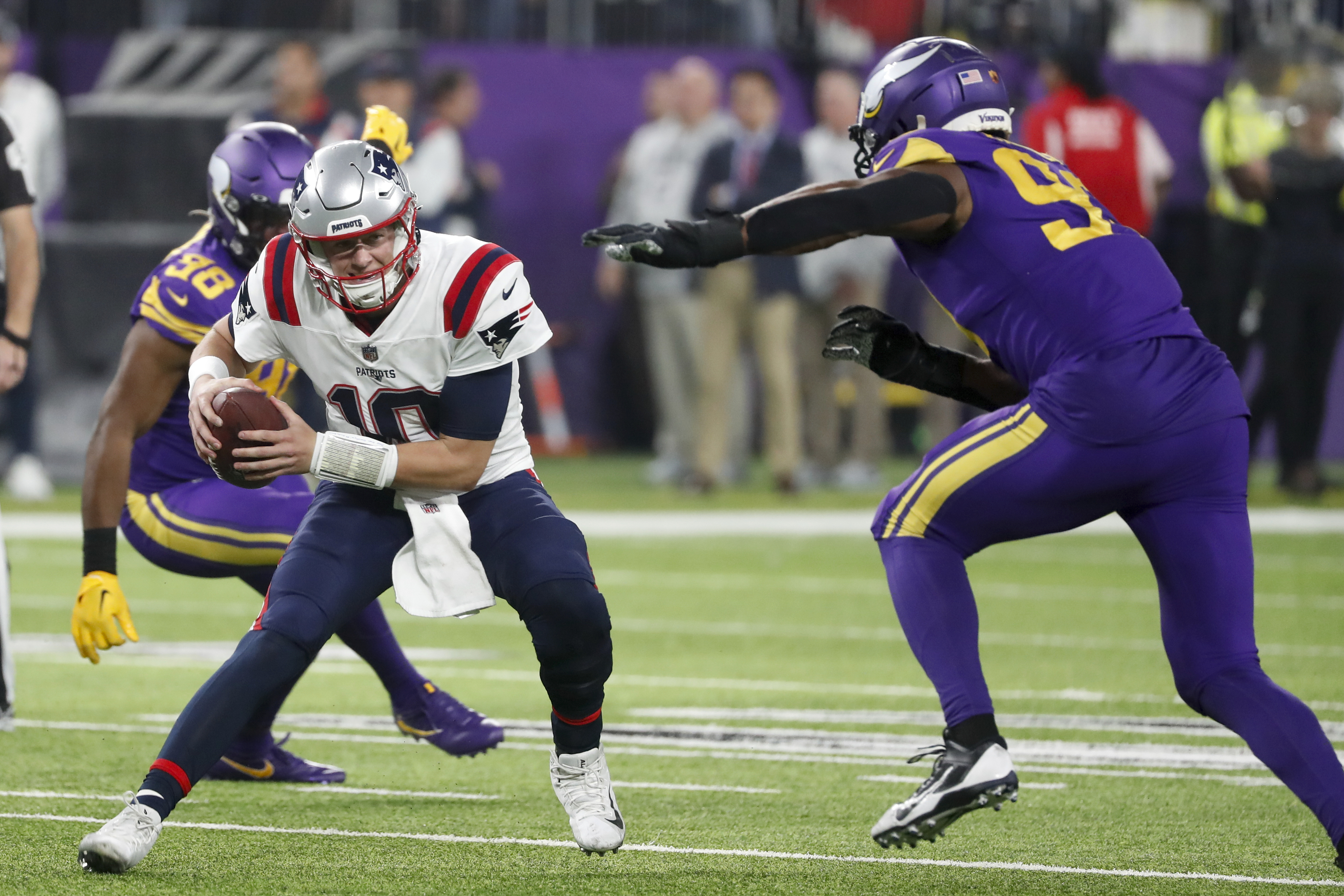 Cousins, Vikings Rebound From Blowout to Beat Patriots 33–26