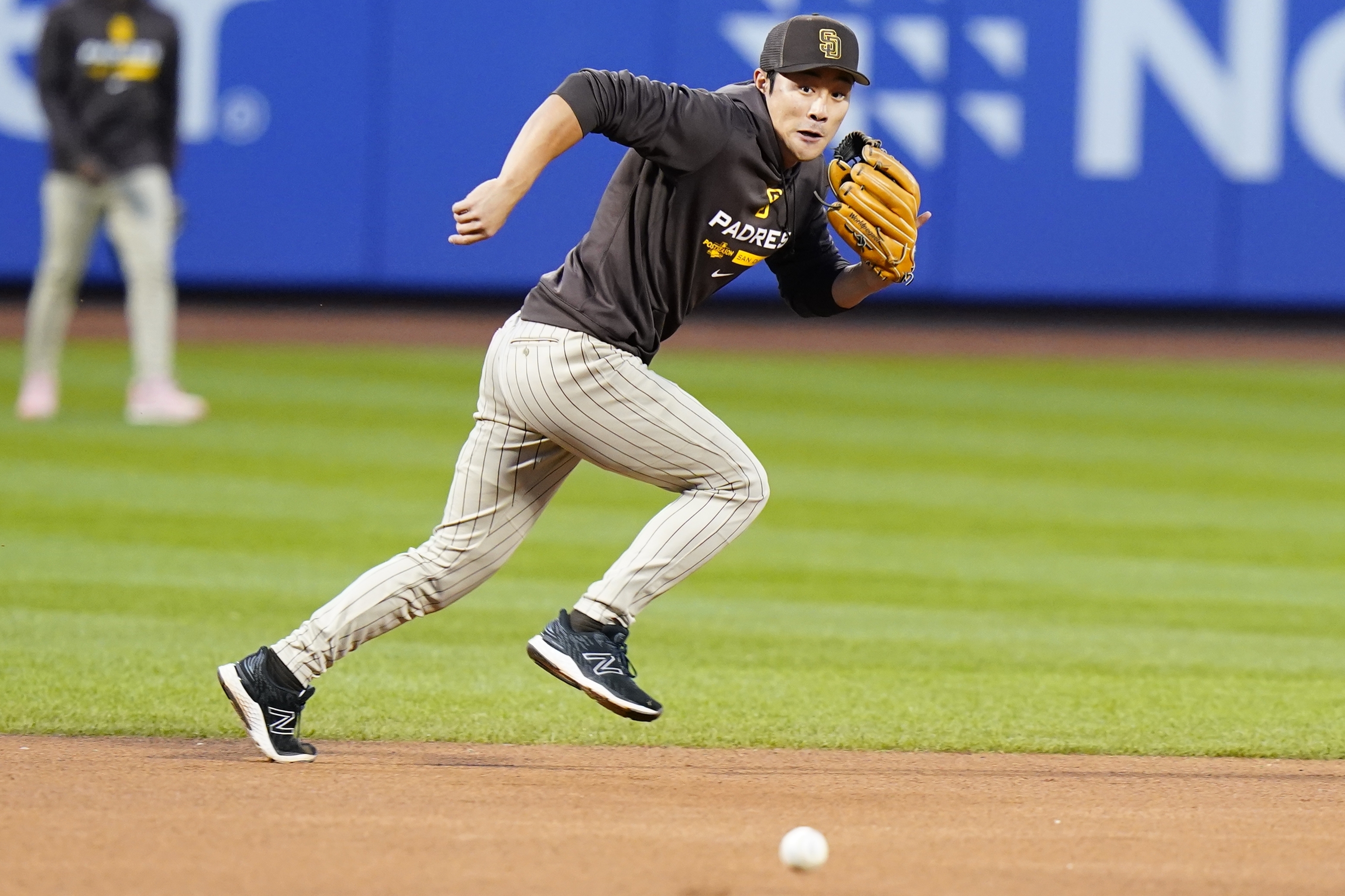 San Diego Padres' Ha-Seong Kim, of South Korea, during the third inning of  a baseball game against the New York Mets Saturday, July 23, 2022, in New  York. (AP Photo/Frank Franklin II