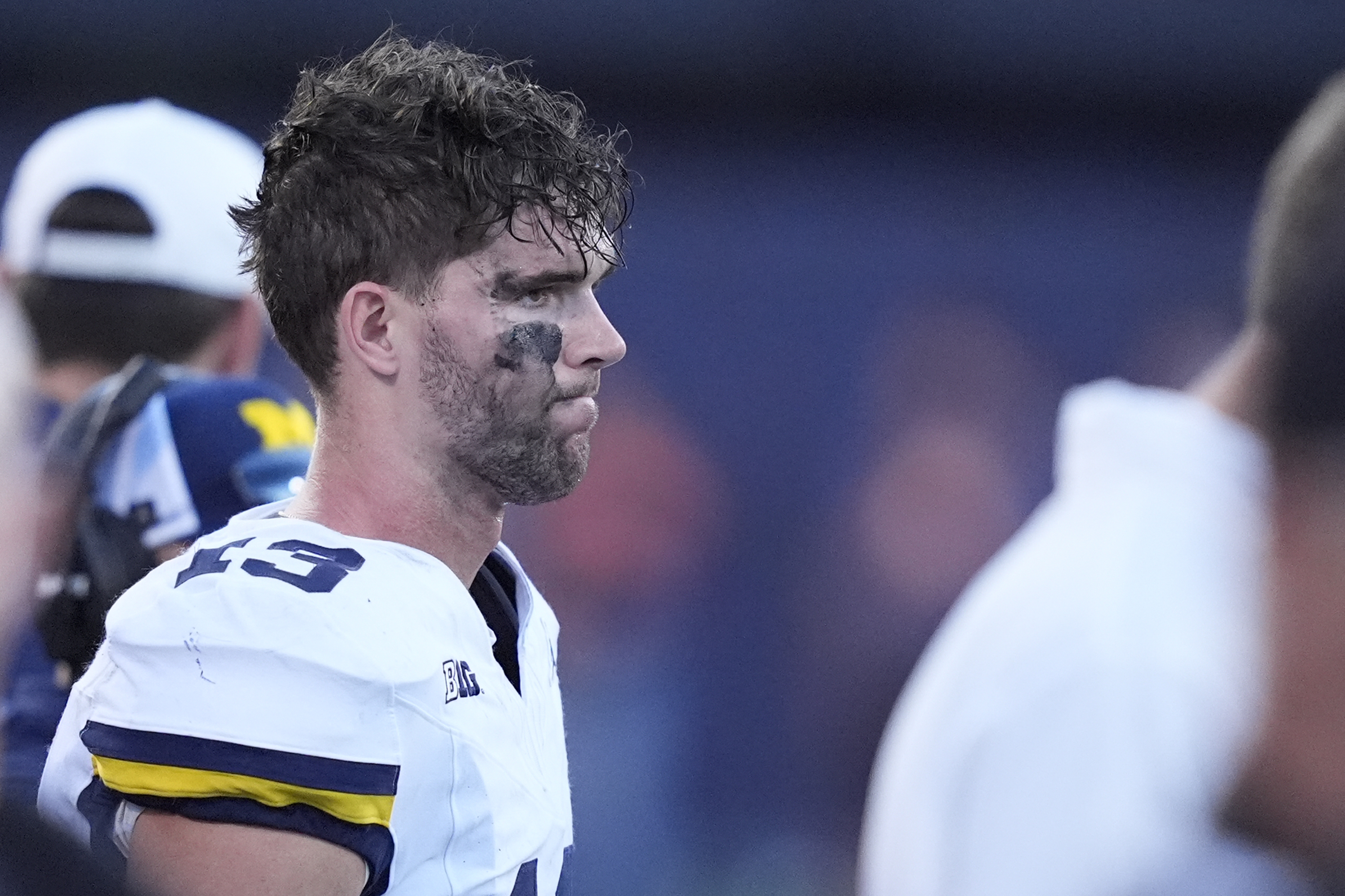 Quarterback on current Michigan football roster announces retirement