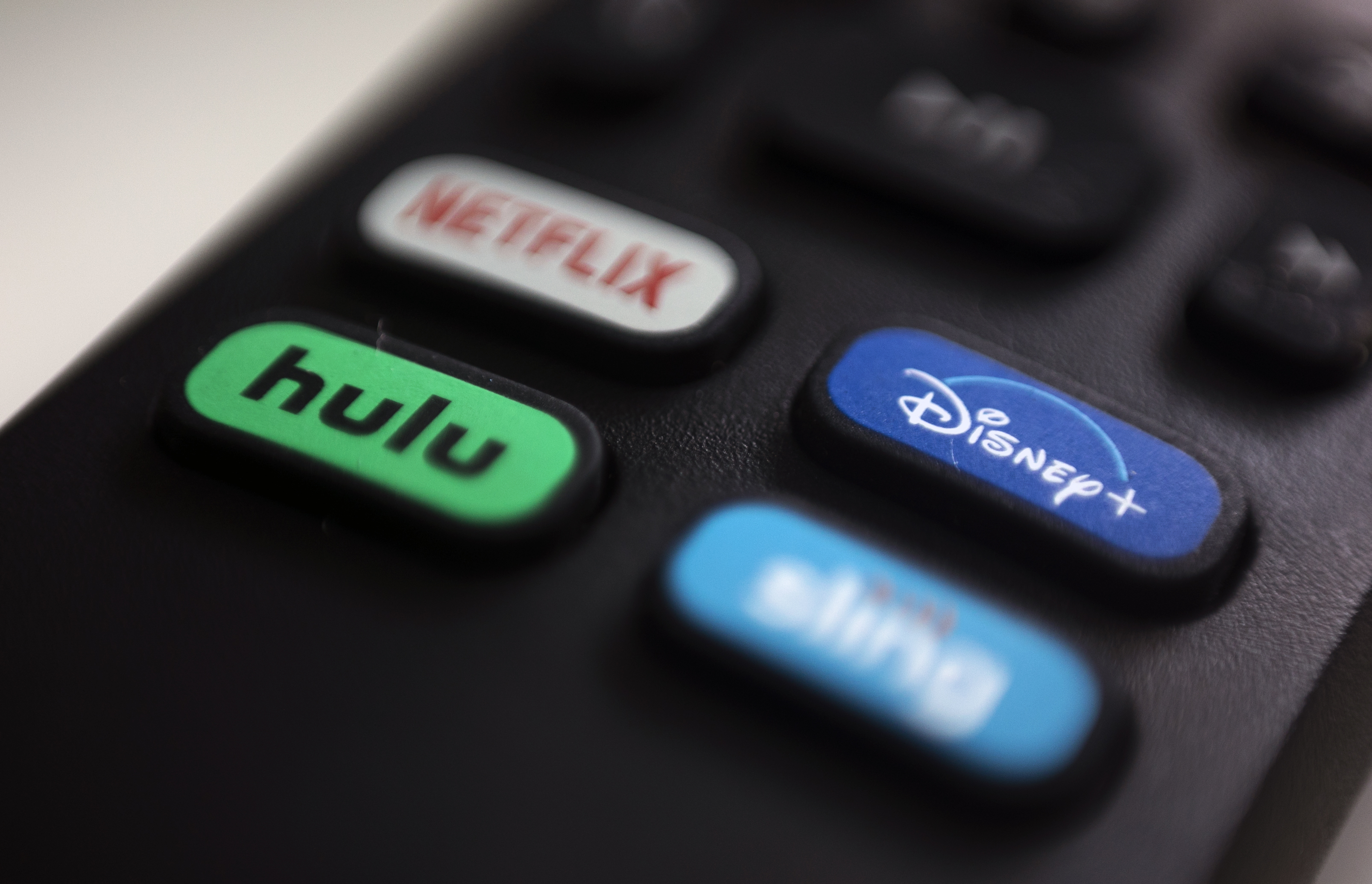 How to get netflix and hulu on my tv sale