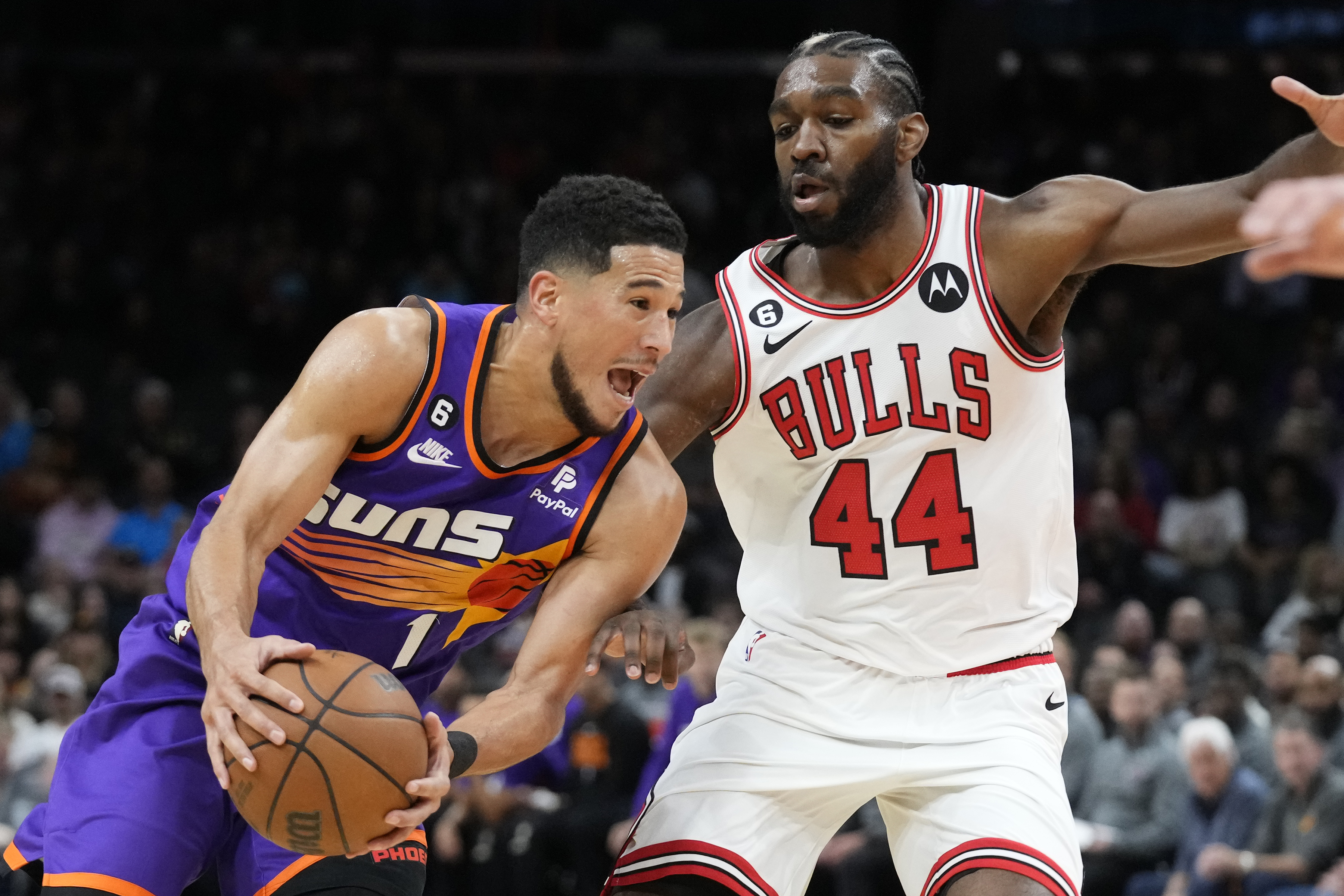 Devin Booker scores 51 points in 3 quarters Suns rout Bulls