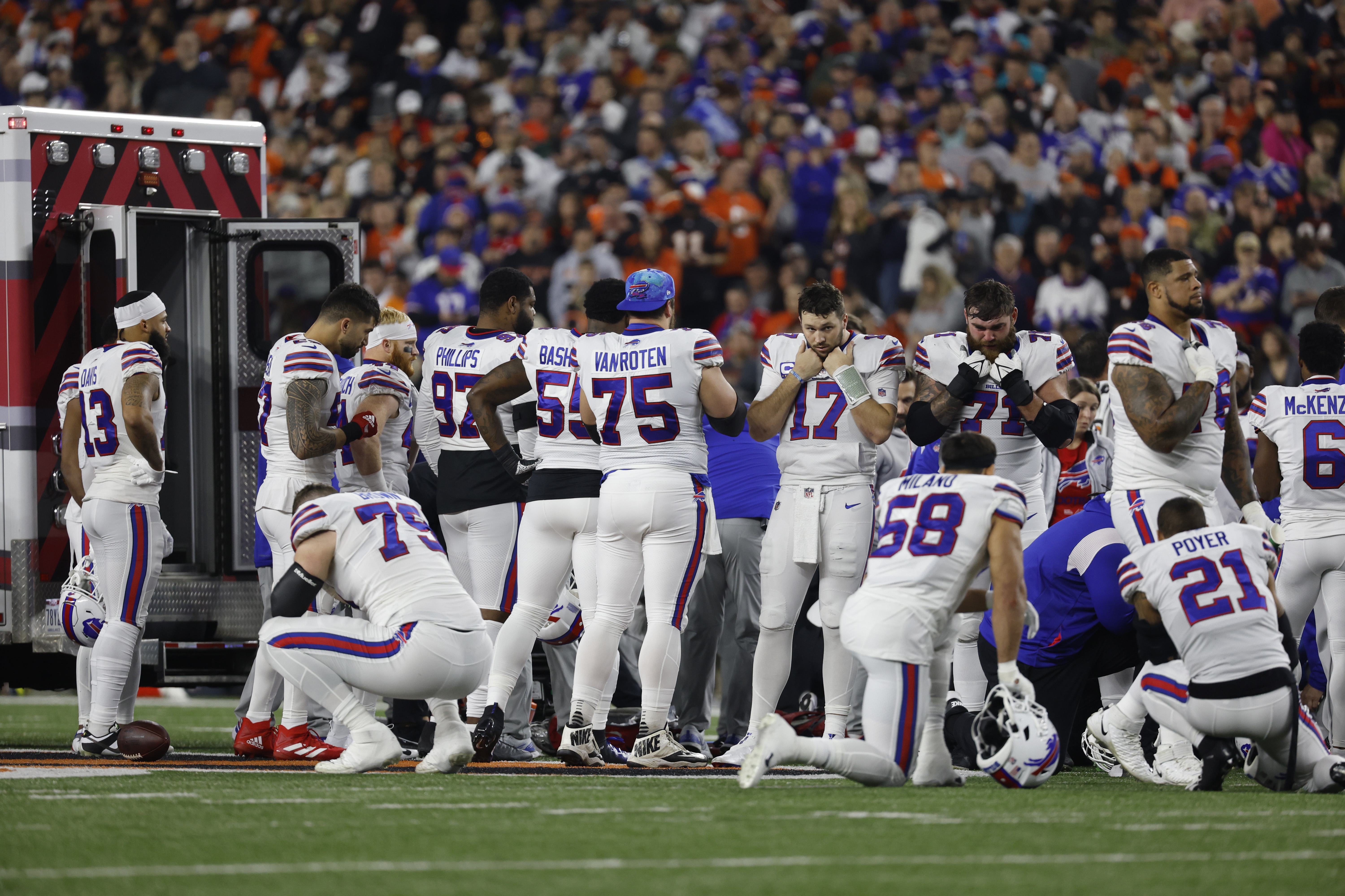 MNF: Bills - Bengals postponed LIVE: Team takes off to Buffalo