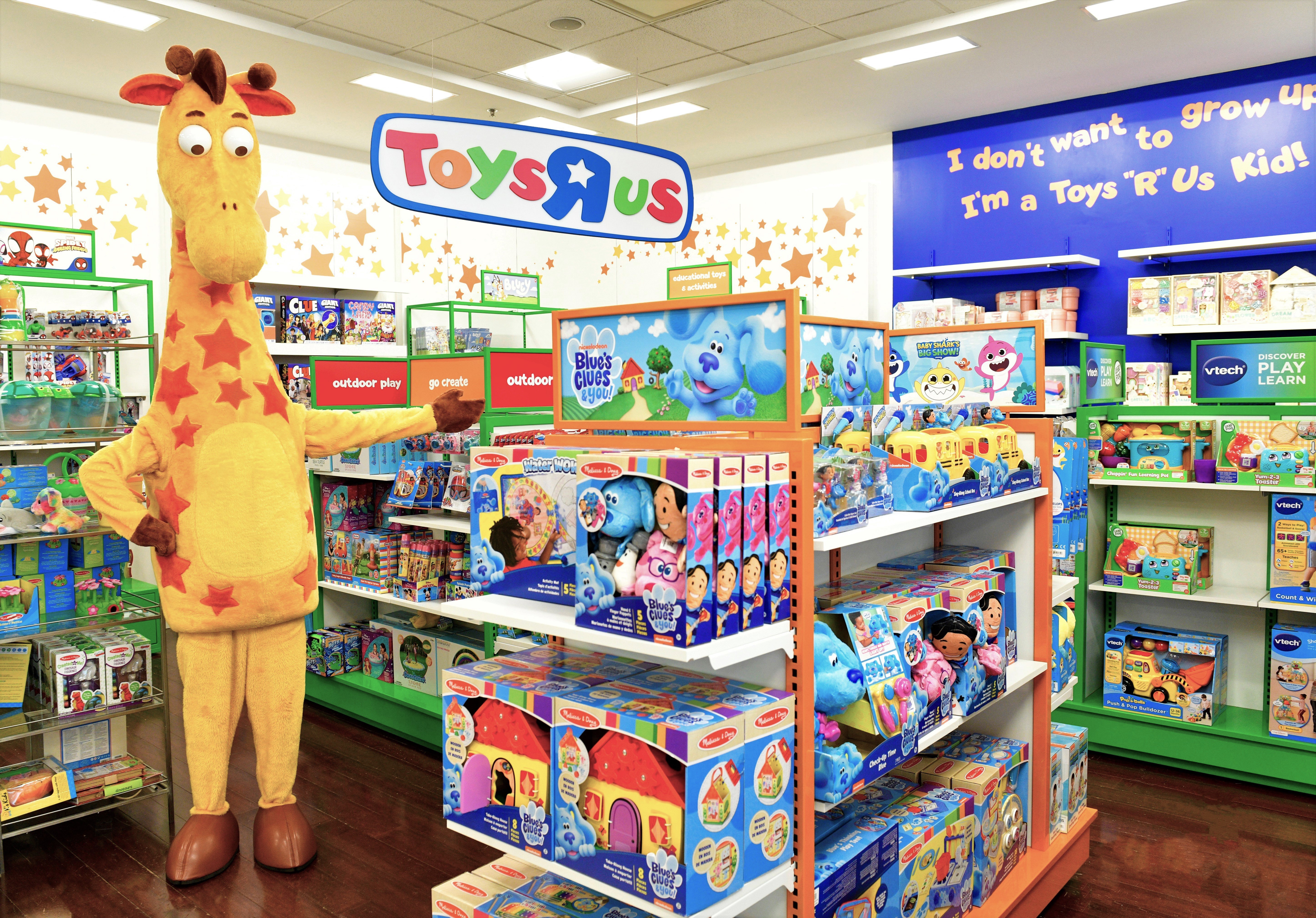 Kostumer Begge bureau Toys 'R' Us opens in malls in San Antonio, across Texas