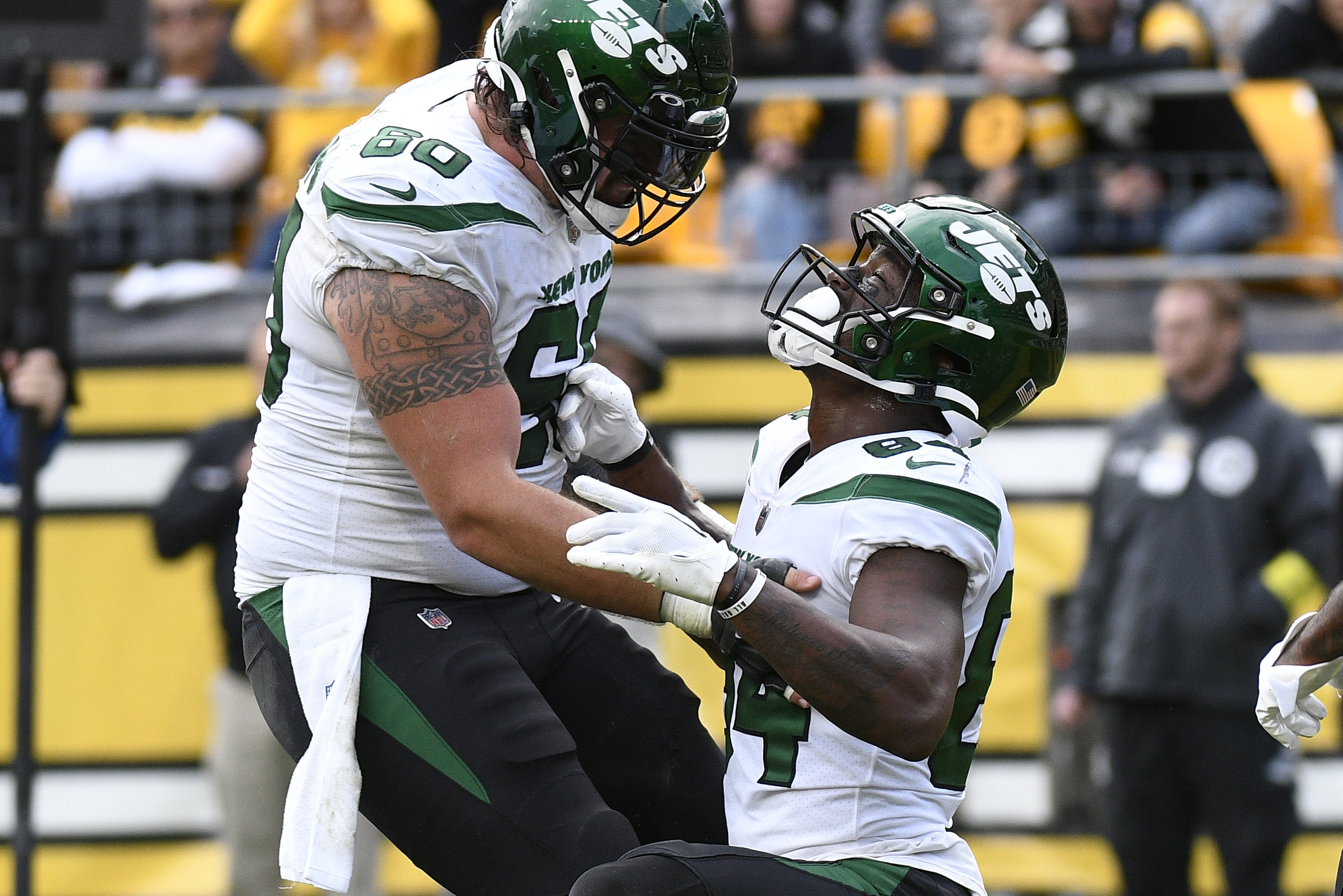 Wilson rallies Jets past Pickett, Steelers 24-20 – Queen City News