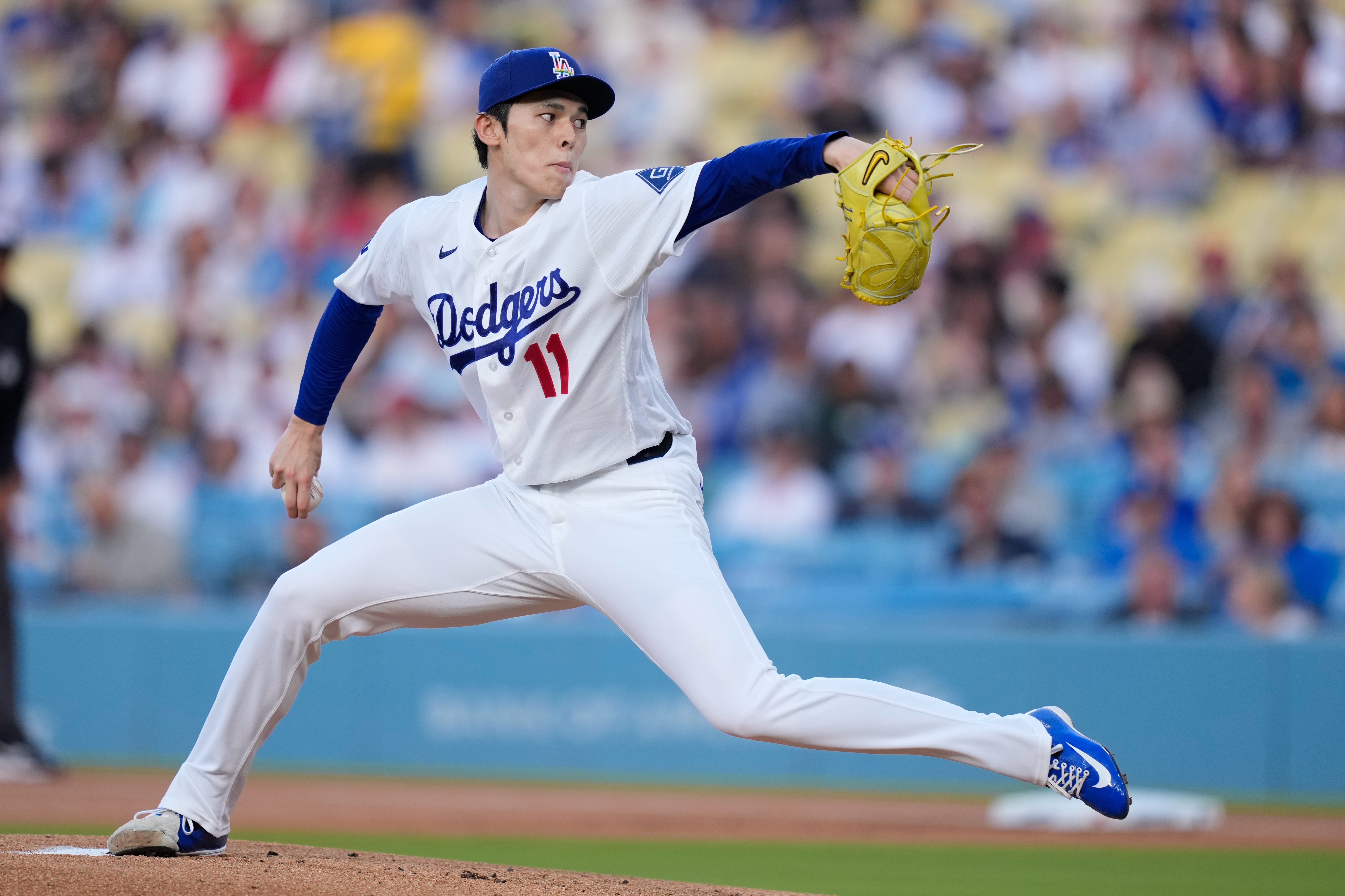 Roki Sasaki's 10 strikeouts, a harder splitter and a long-awaited