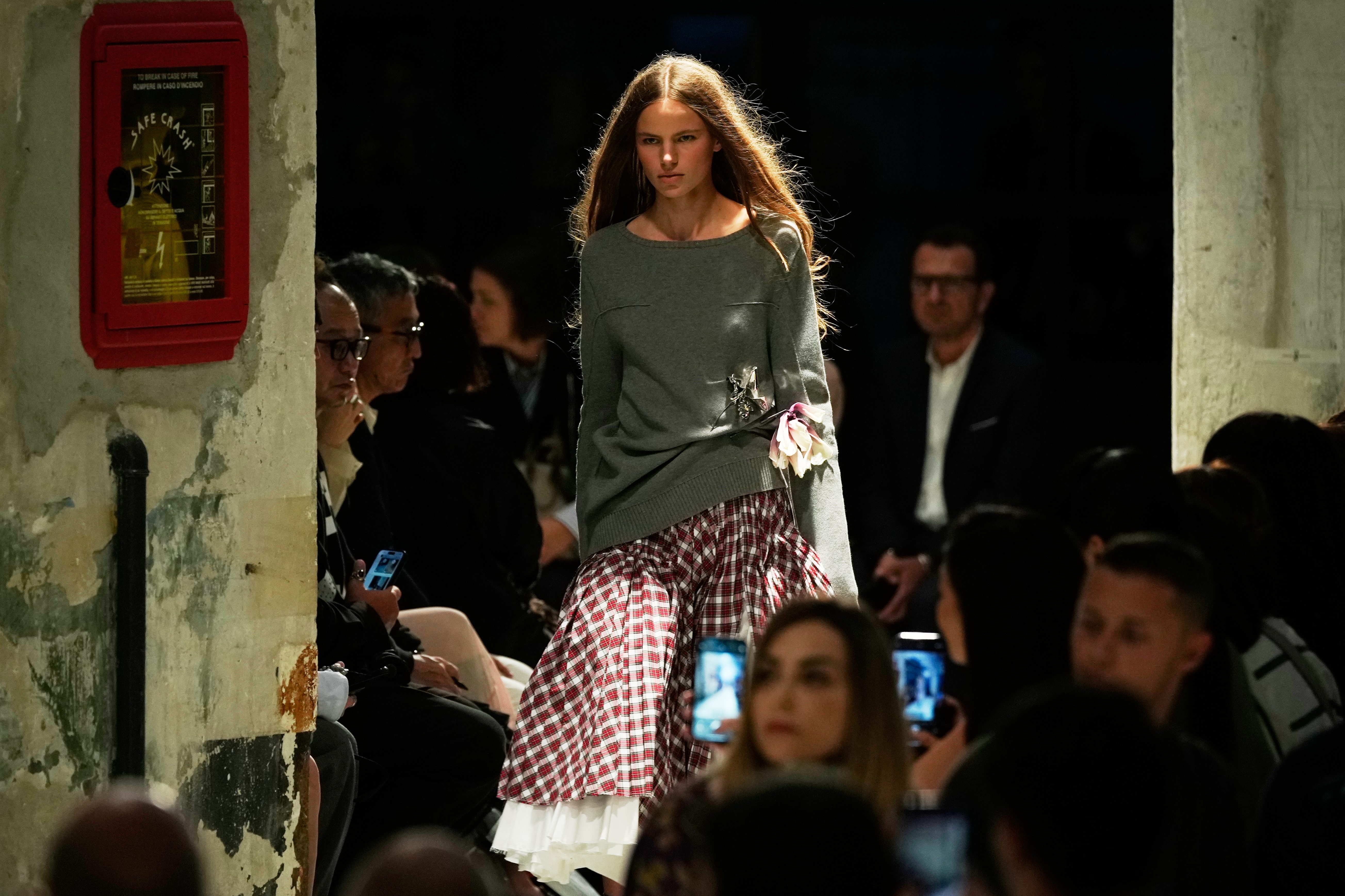 Alessandro Dell'Acqua's No. 21 collection brings lightness to