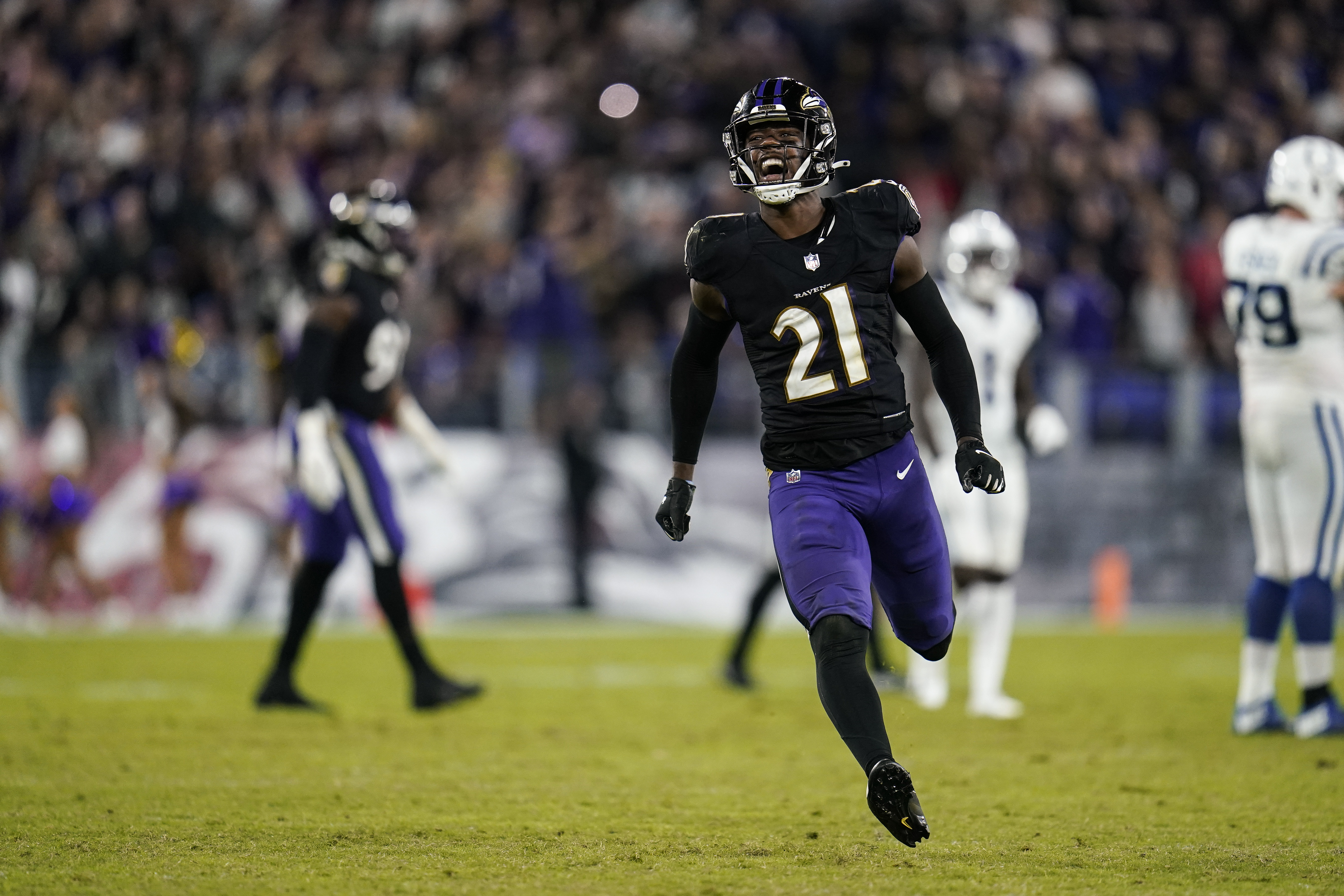 Lamar Jackson leads Baltimore Ravens to comeback win over Indianapolis Colts