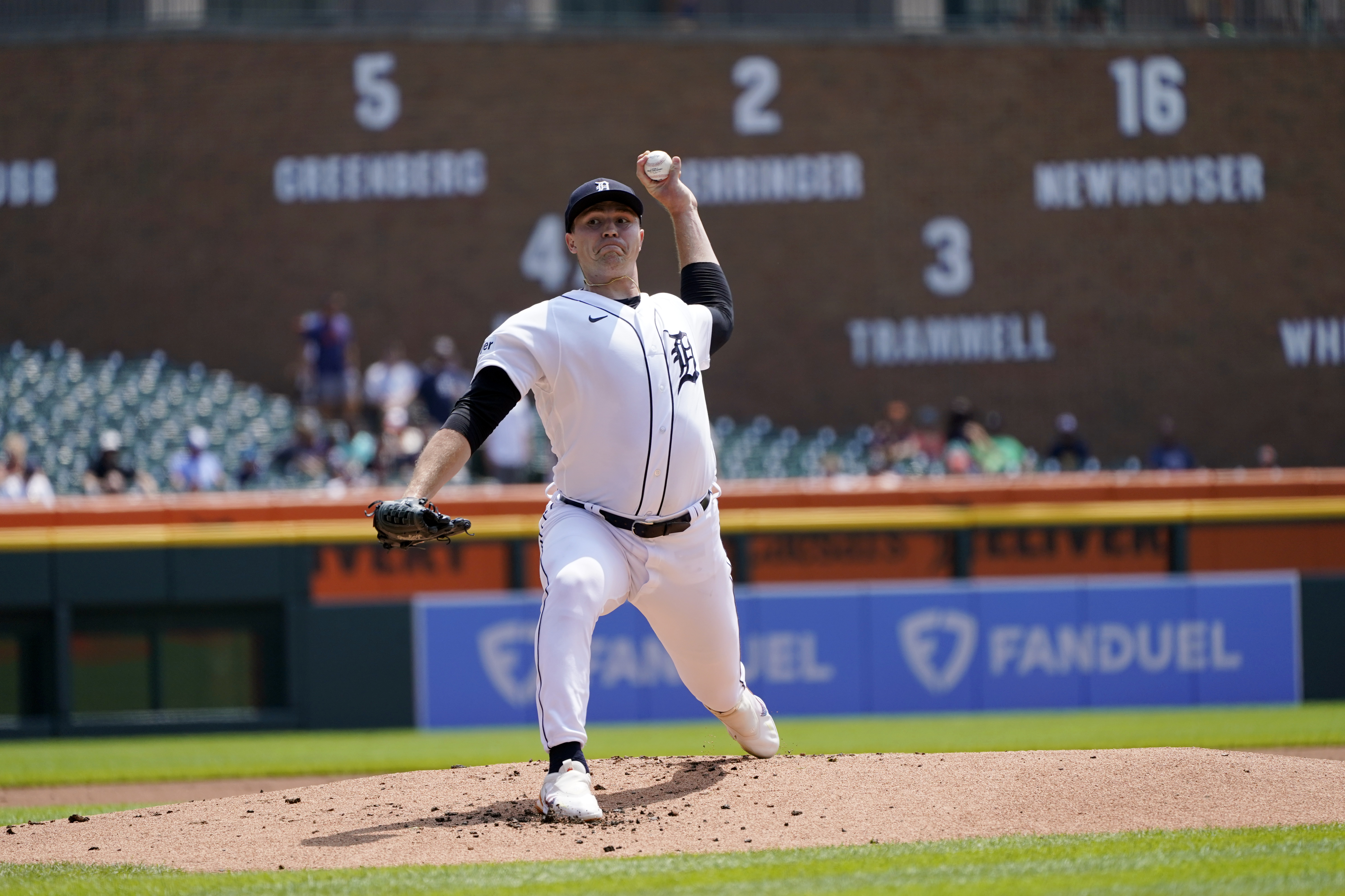 Detroit Tigers: Get to know right-hander pitcher Wilmer Flores