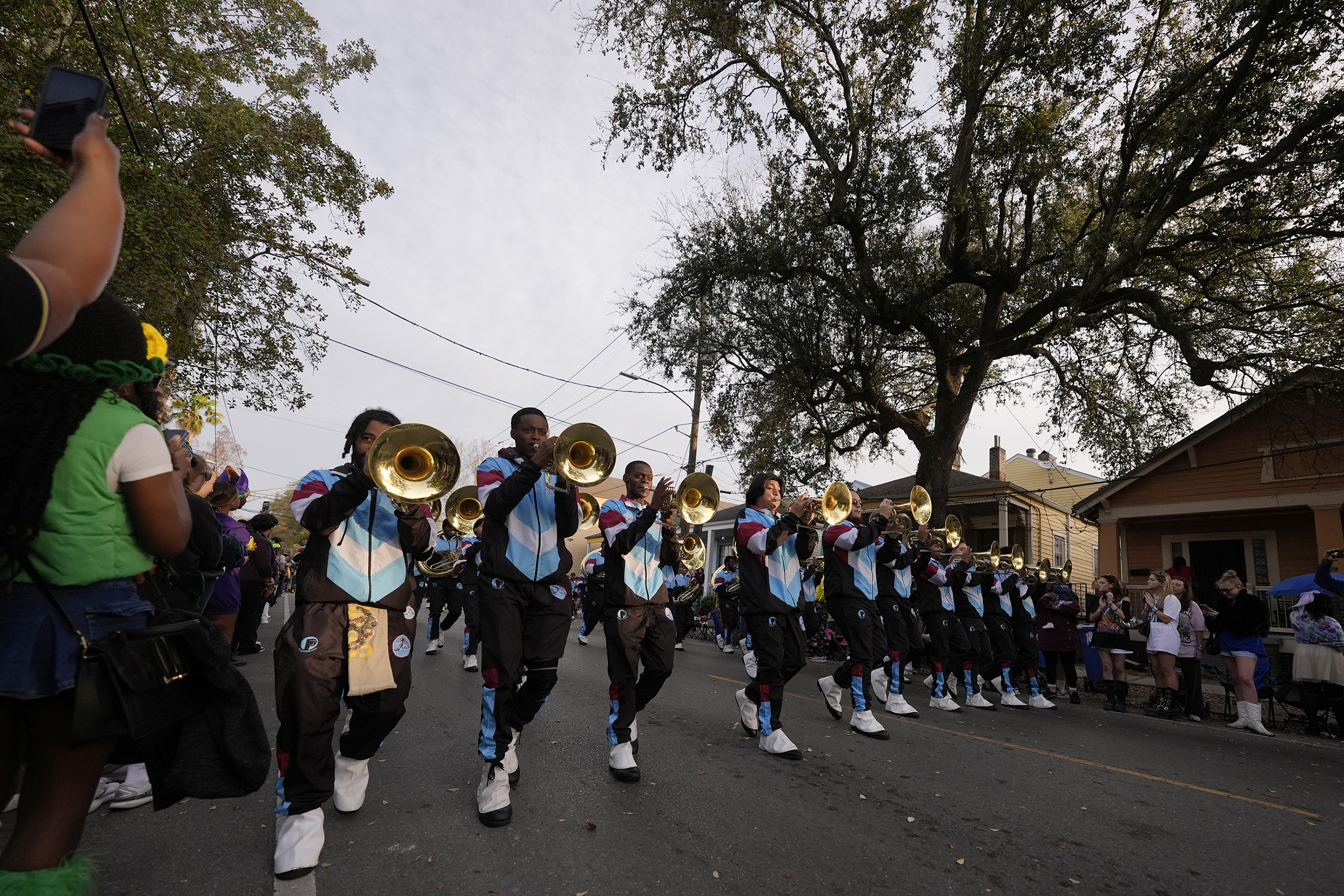 Despite weather concerns, New Orleans celebrates Mardi Gras Day
