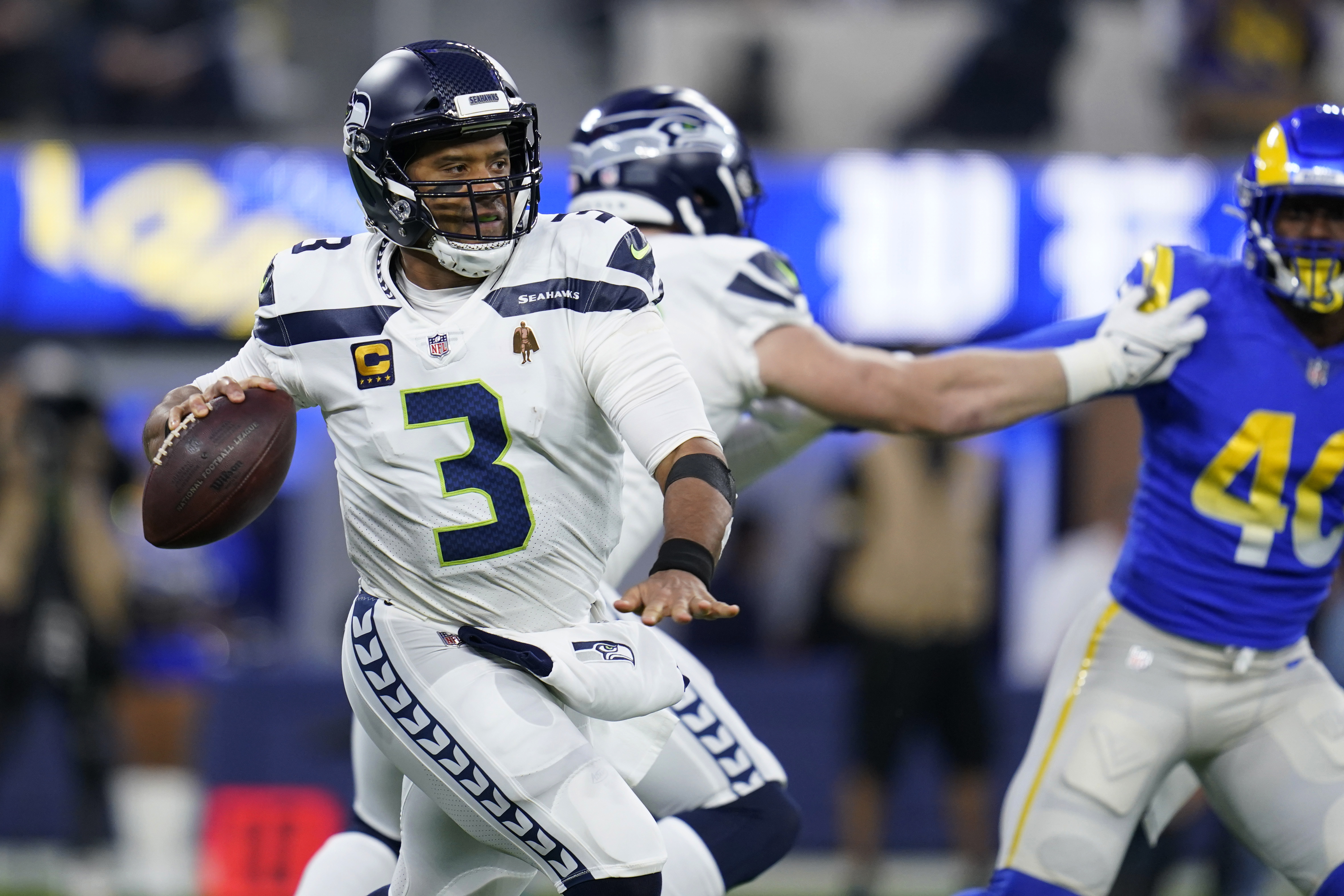 Cooper Kupp's 2 TD catches carry Rams past Seahawks 20-10