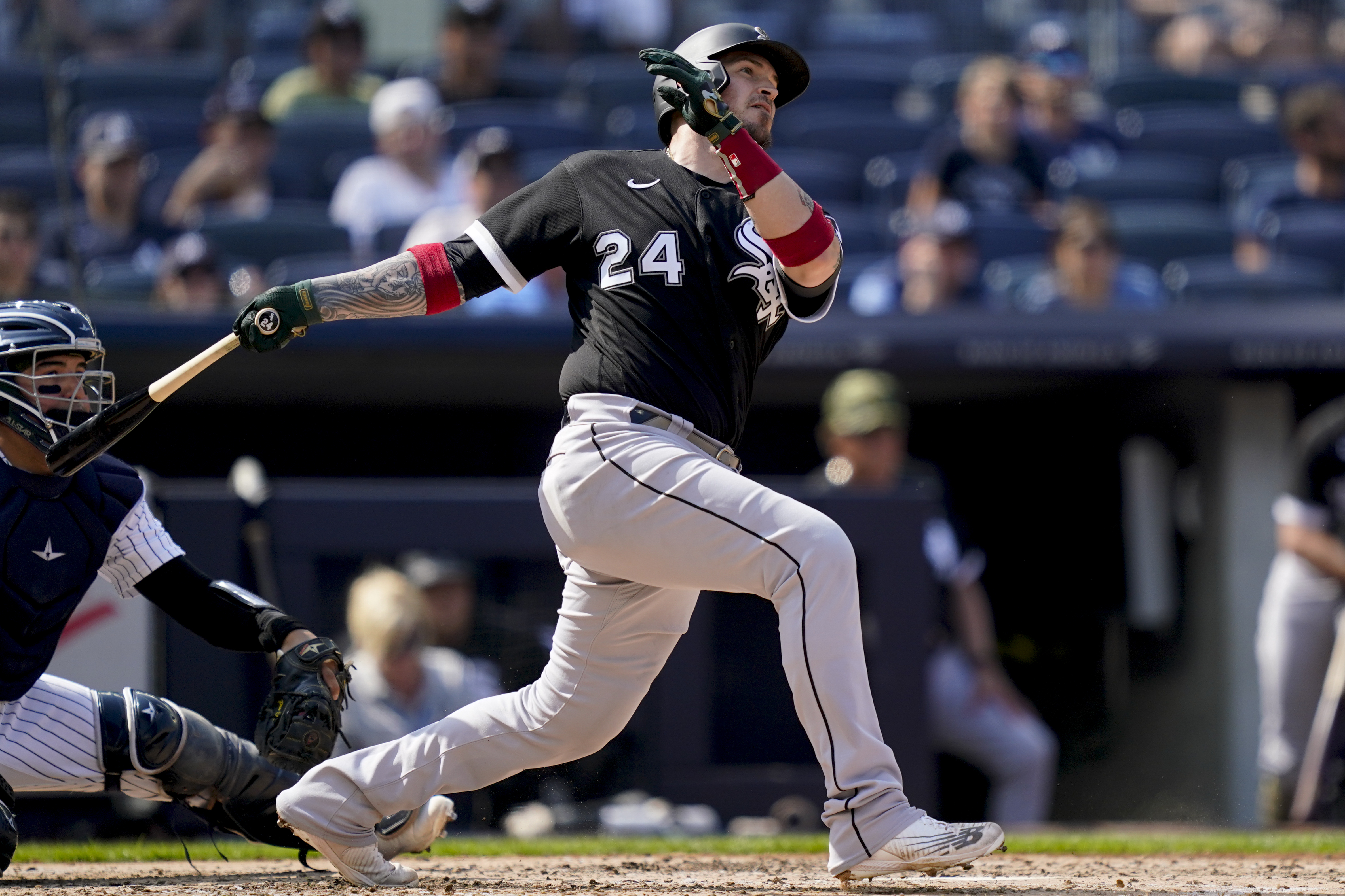 Anderson's HR hushes Yankees, lifts Chisox to twinbill sweep