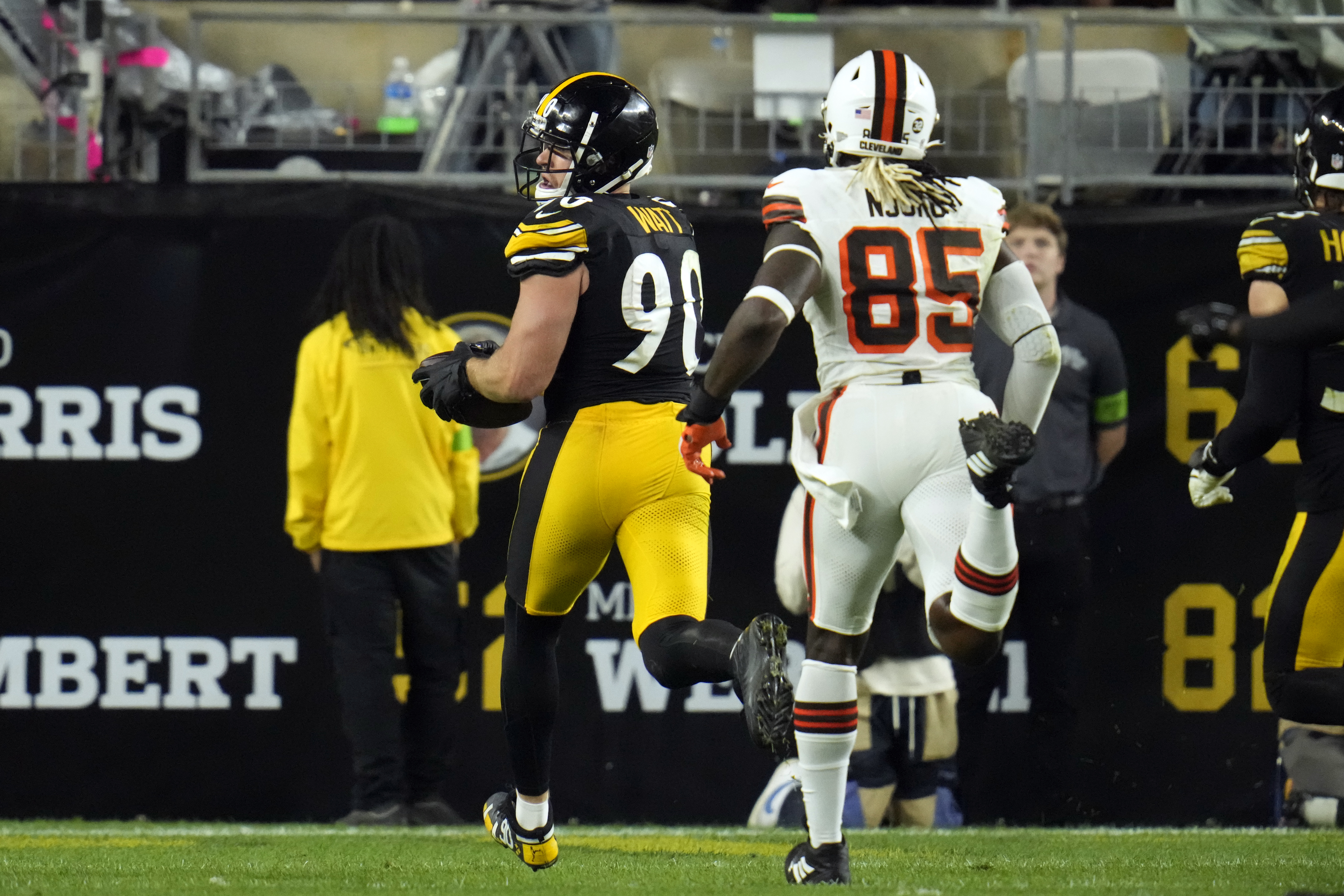 Brace Yourselves, Steelers' AFC North Rival Cleveland Browns