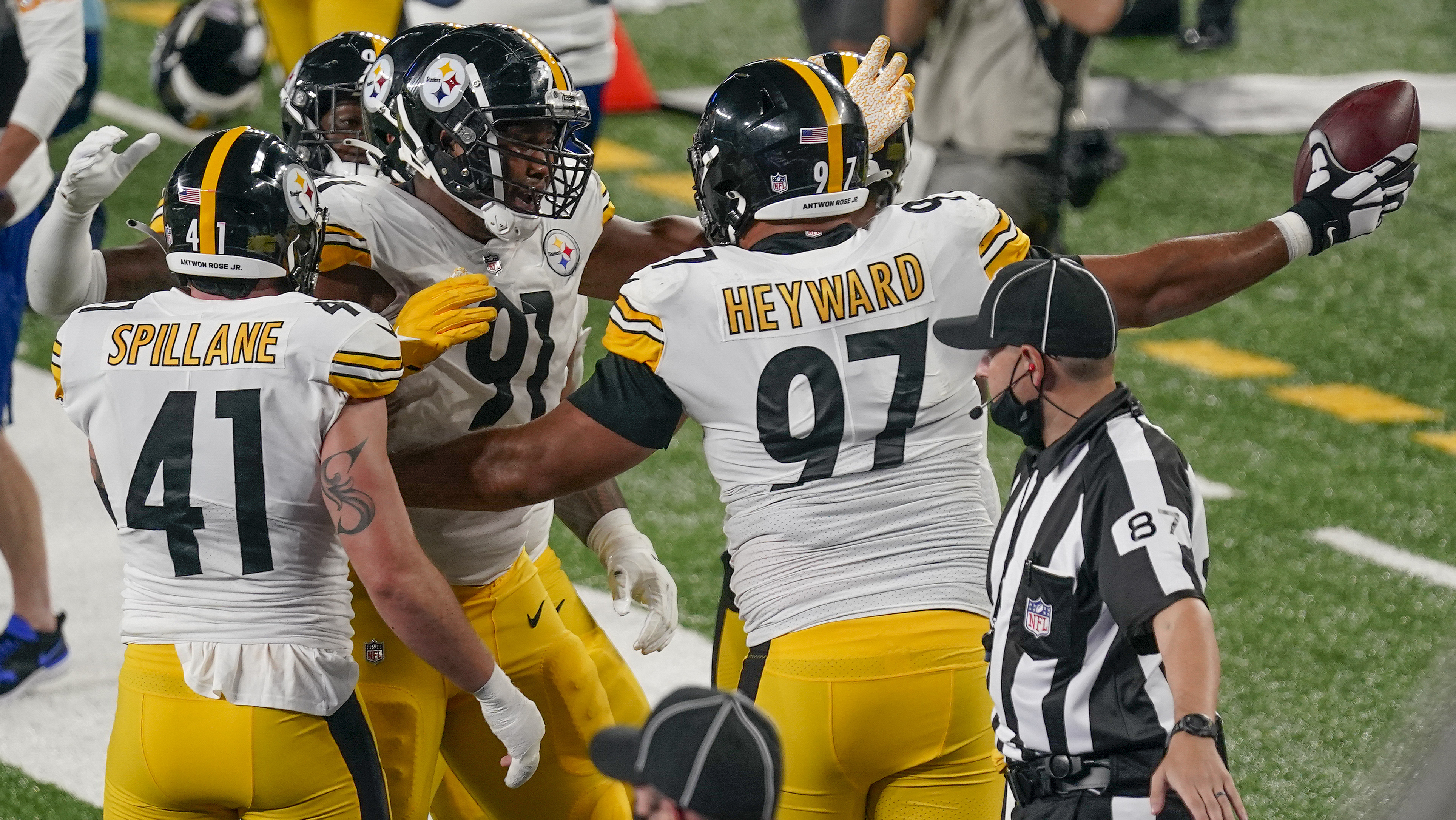 James Bradberry grabbed JuJu Smith-Schuster's jersey, which is still a  penalty - Behind the Steel Curtain