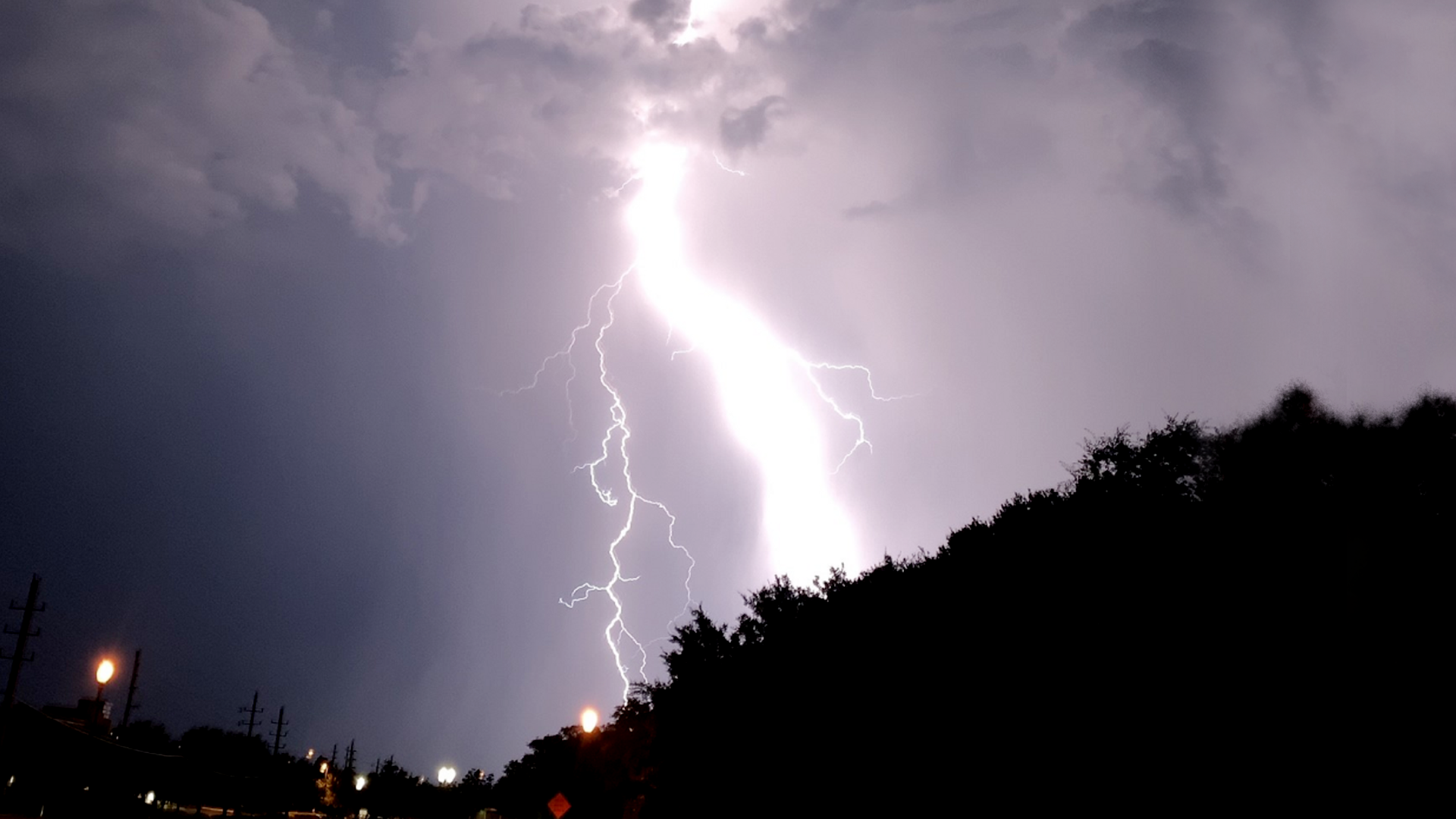 Springtime' thunderstorms set to spark up Thursday across