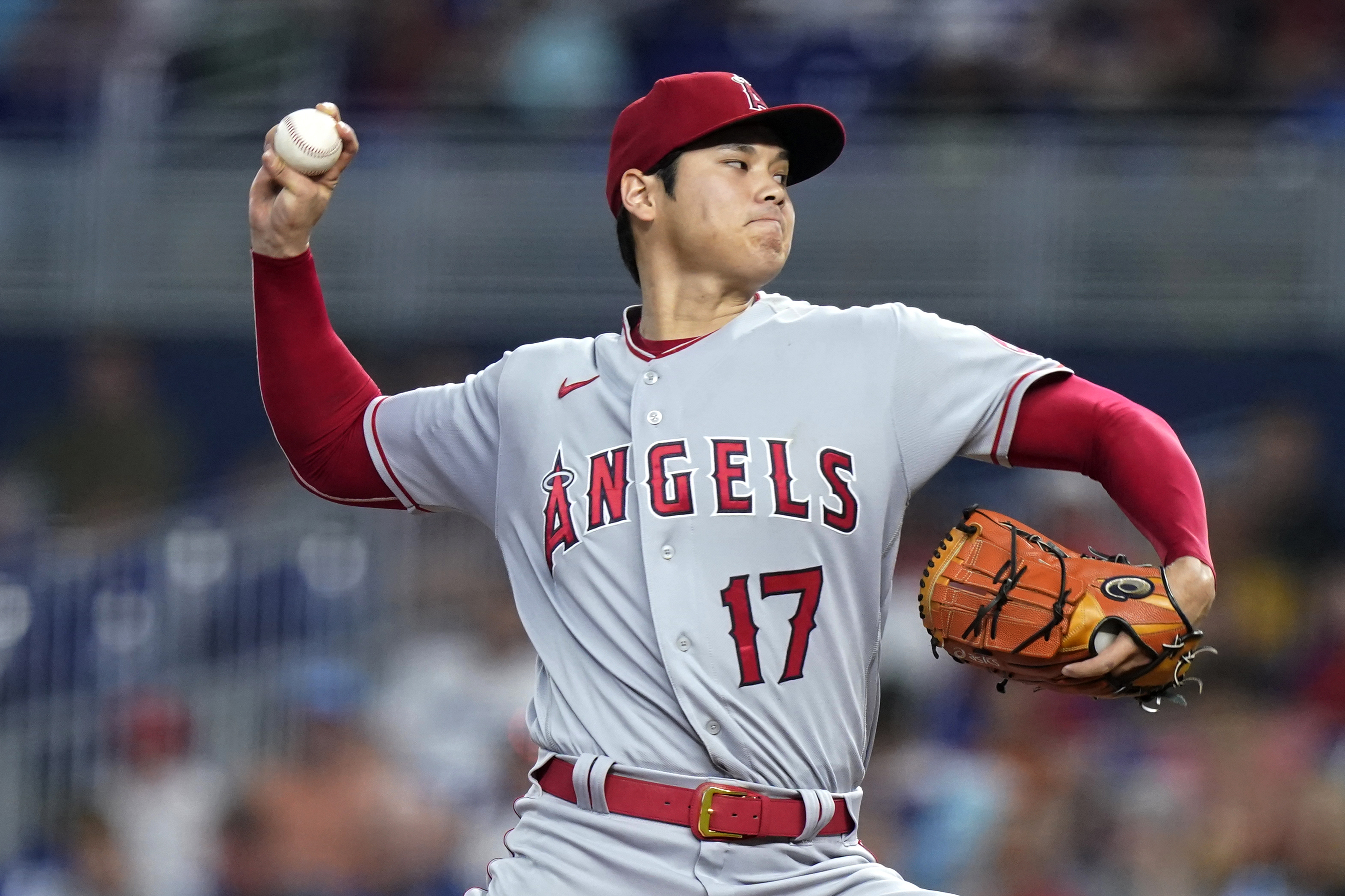 Ohtani dominant on mound, hits go-ahead single for Angels – KGET 17