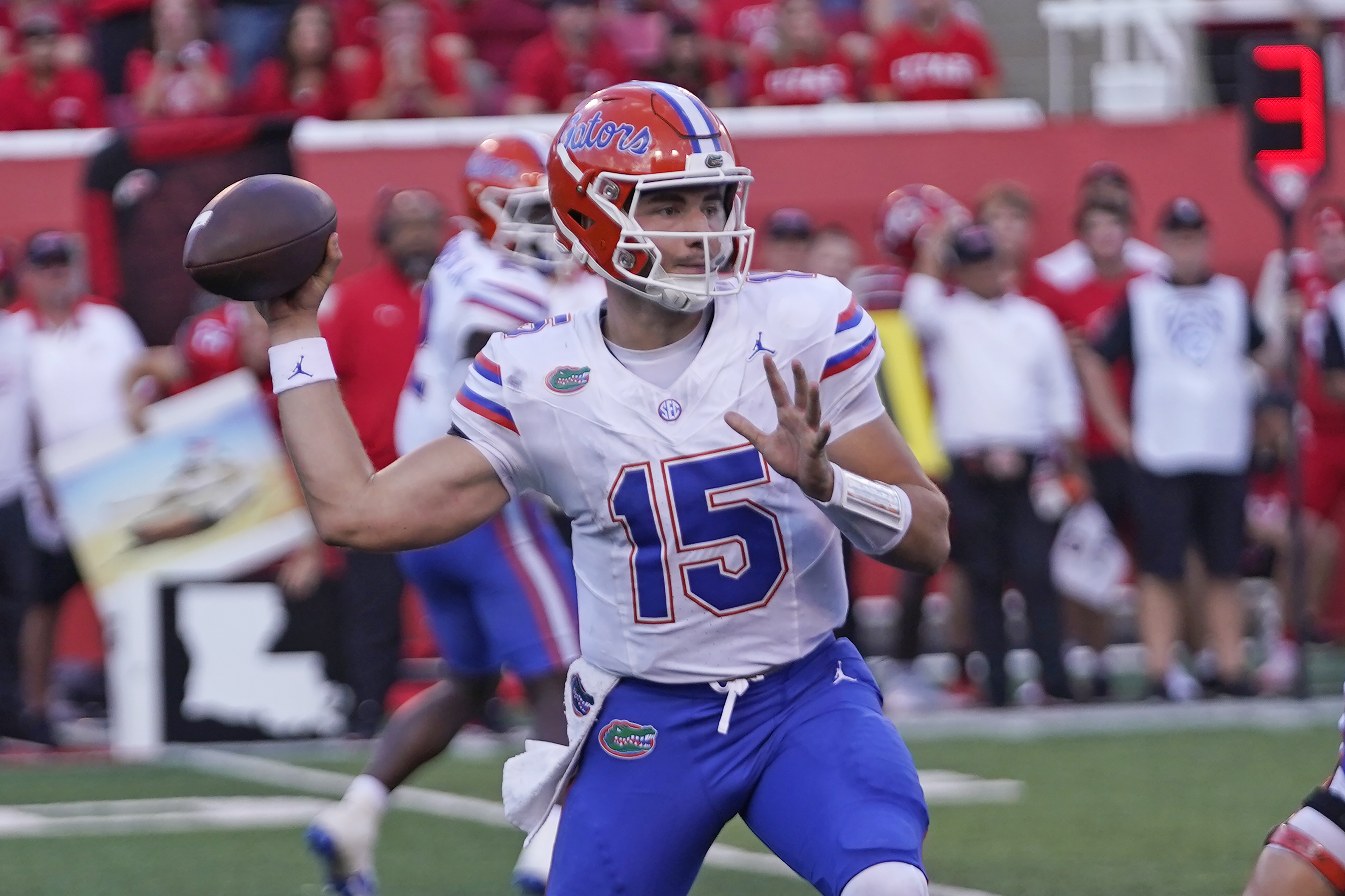 WHAT TO KNOW: Florida vs. No. 11 Tennessee