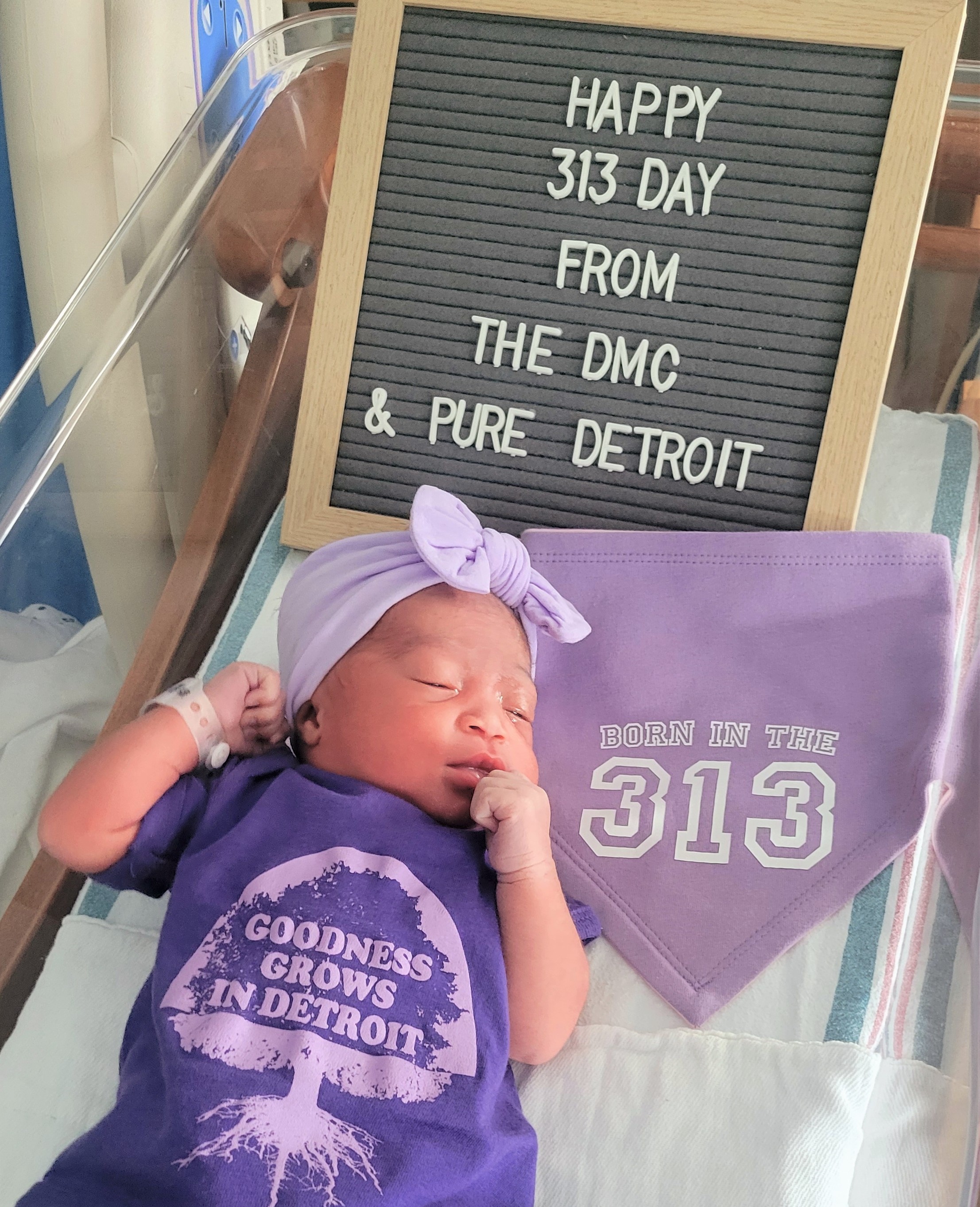 Photos: Hospitals dress adorable newborns in Detroit gear for 313 Day