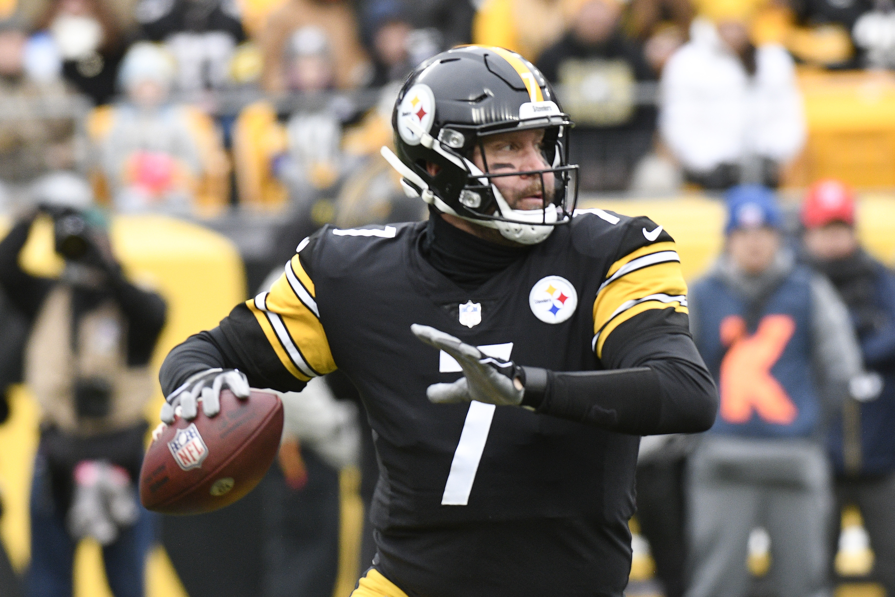 Pittsburgh Steelers QB Ben Roethlisberger placed on the reserve/Covid-19  list, ruled out for Sunday's game