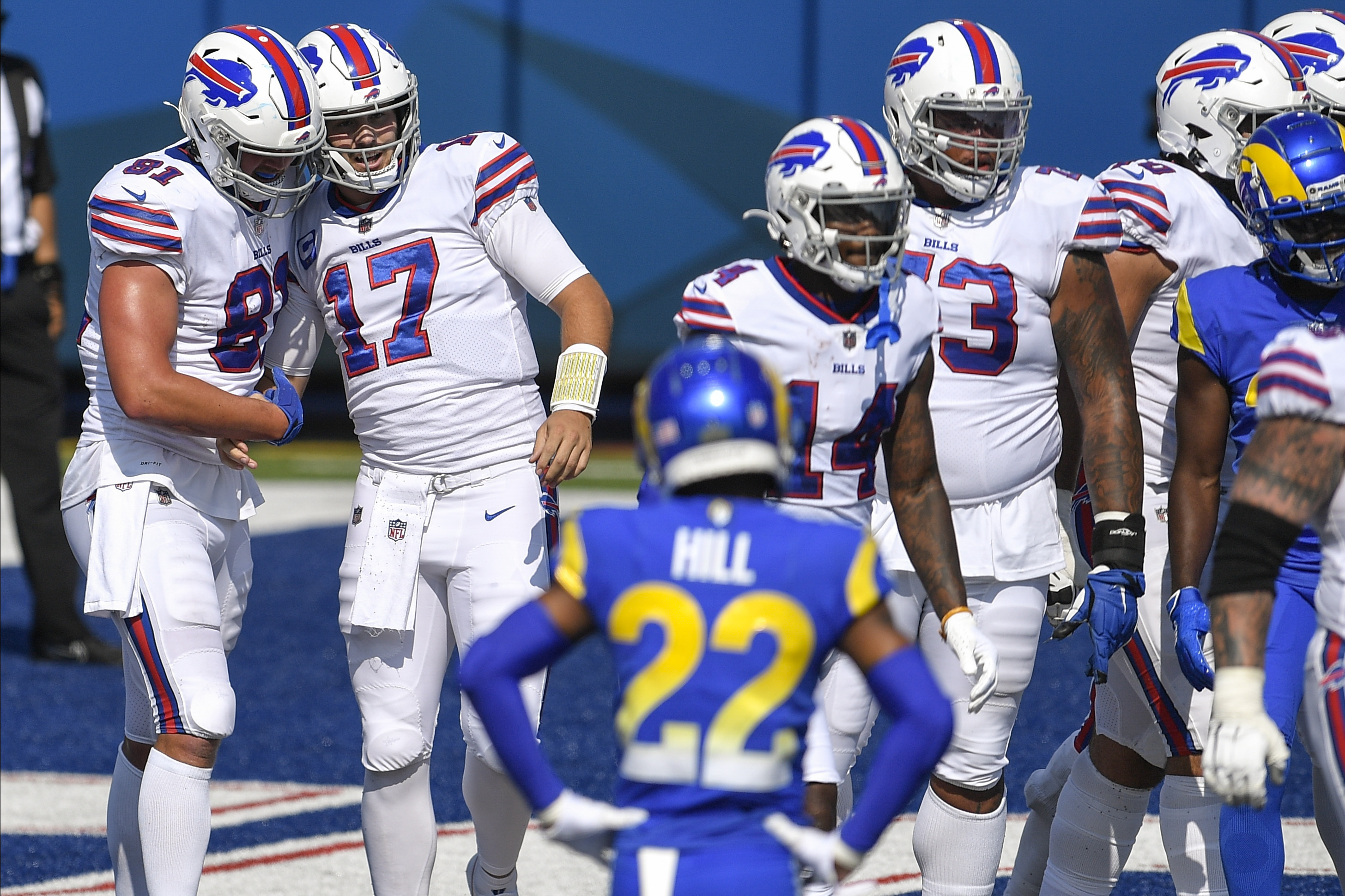 Buffalo Bills vs Los Angeles Rams: 35-32, Bills win.