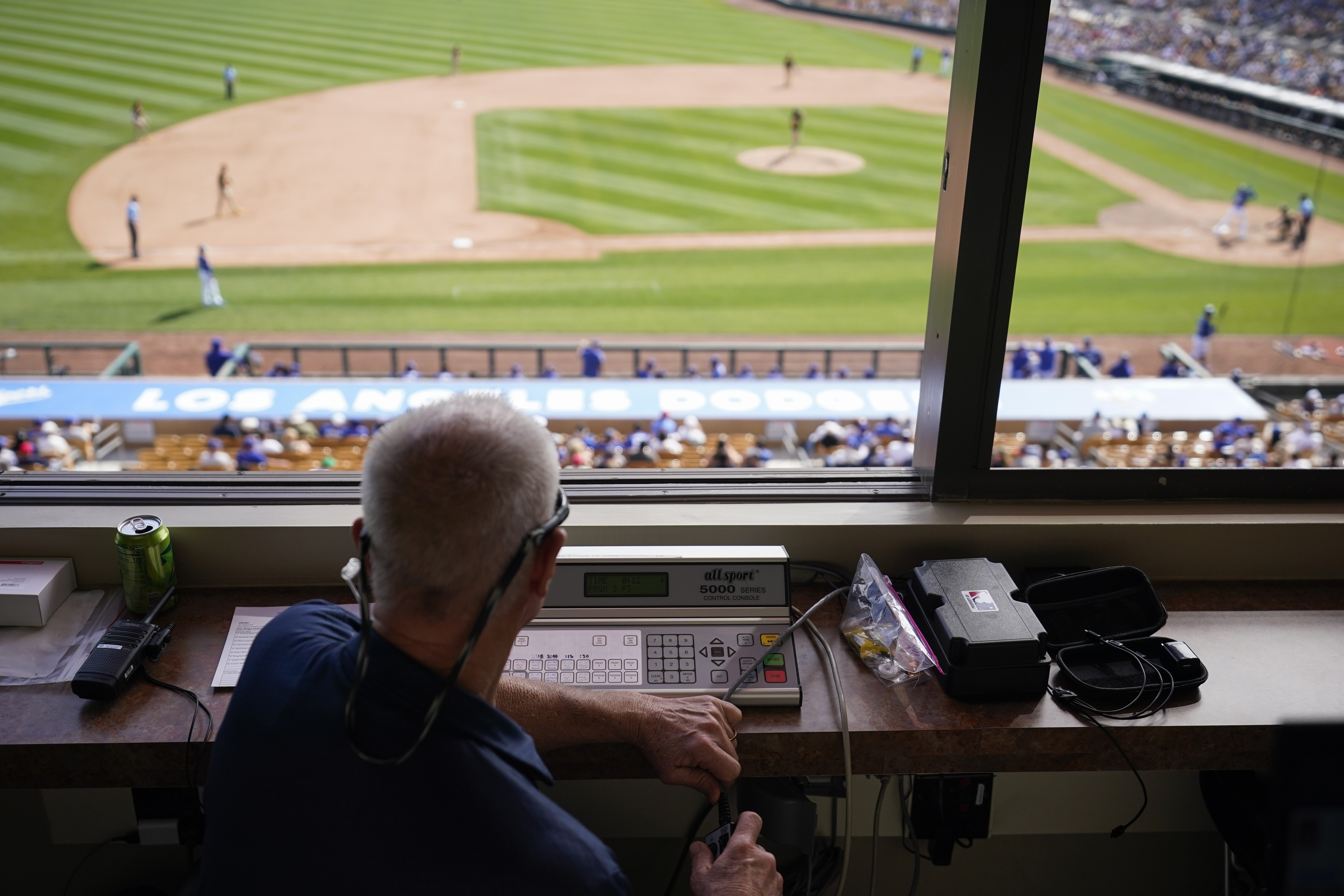 MLB Delaying Dodgers Opening Day Starter Announcement 