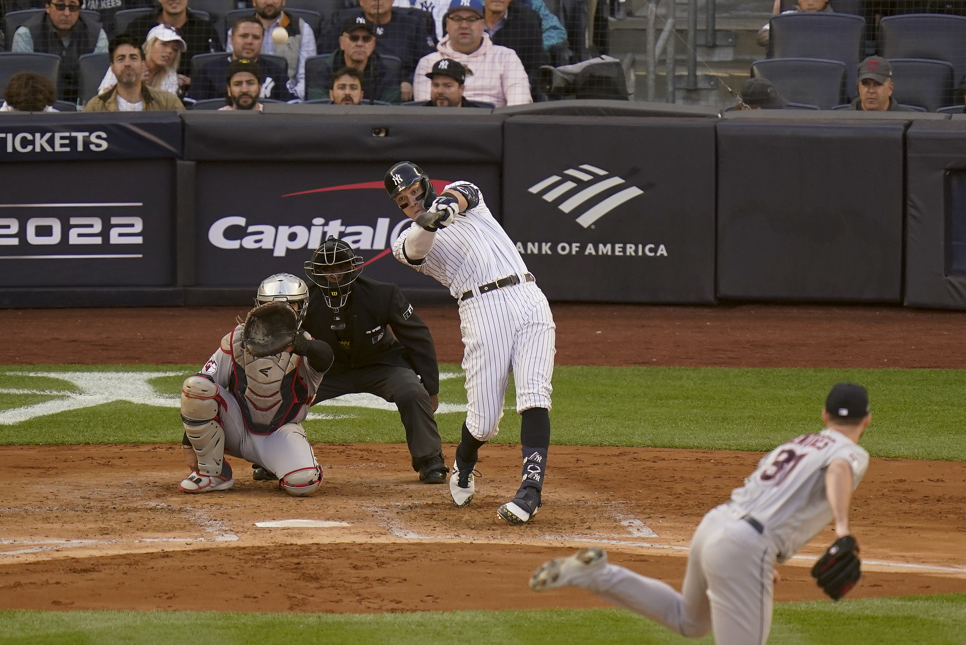 Oswaldo Cabrera's solo HR (5), 09/30/2022