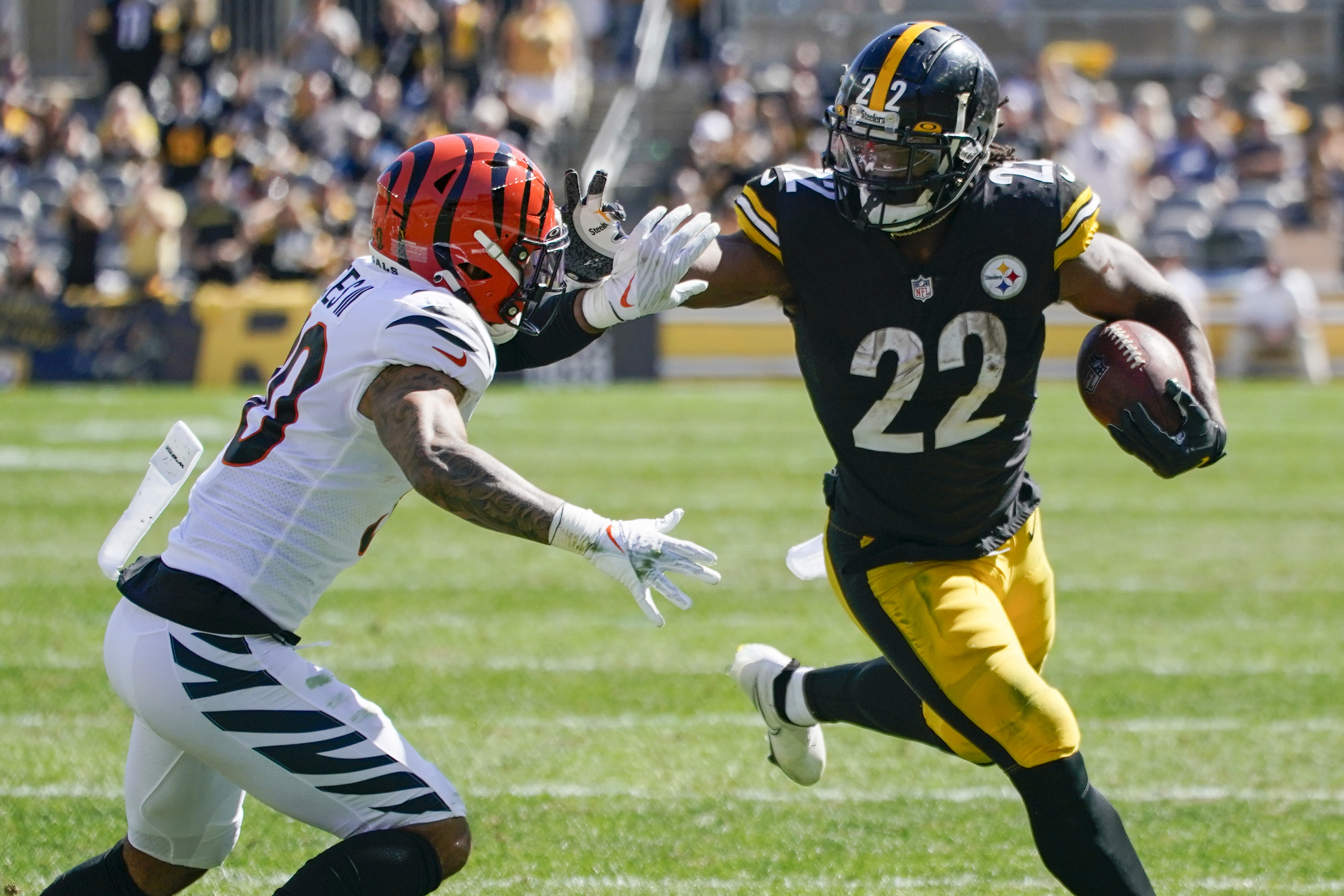 Pittsburgh Steelers quarterback Ben Roethlisberger (7) passes against the  Cincinnati Bengals in the first half of an NFL football game against the  Pittsburgh Steelers, Sunday, Sept. 26, 2021, in Pittsburgh. (AP Photo/Gene