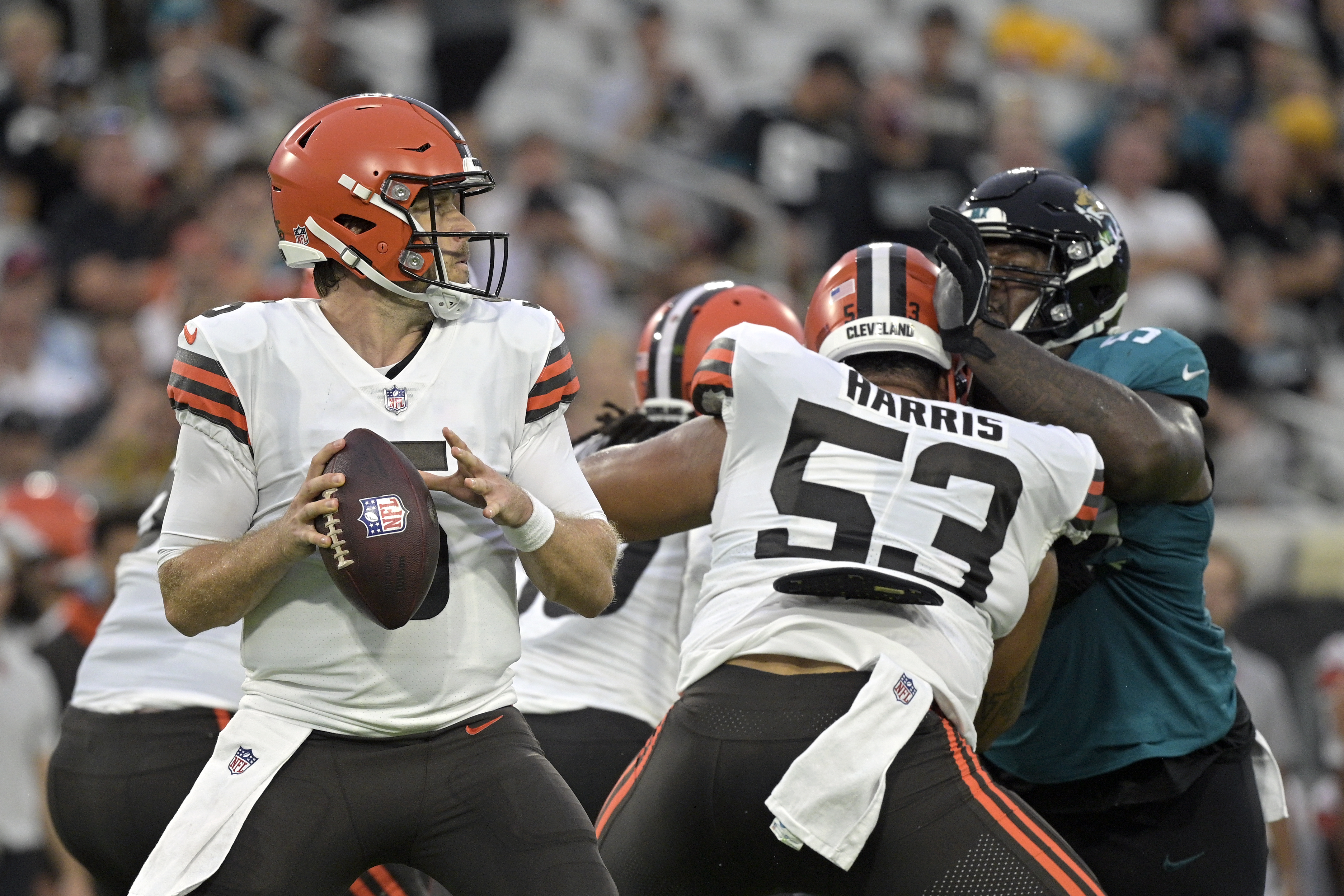 JACKSONVILLE, FL - AUGUST 14: Jacksonville Jaguars Tight End Tim Tebow (85)  during the preseason game between the Cleveland Browns and the Jacksonville  Jaguars on August 14, 2021 at TIAA Bank Field