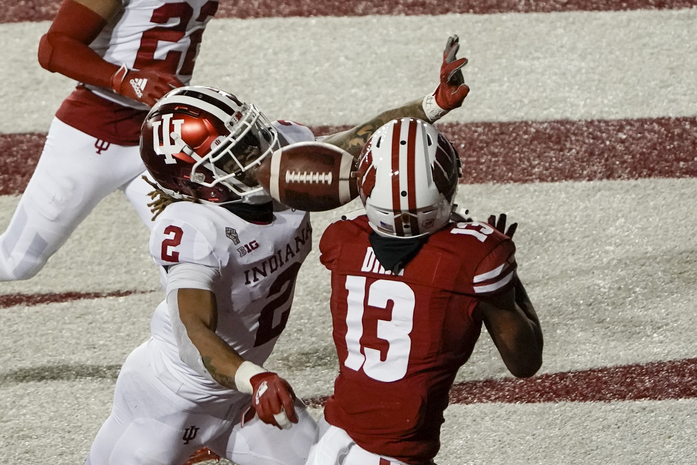 Indiana beats Wisconsin with quarterback Jack Tuttle leading way