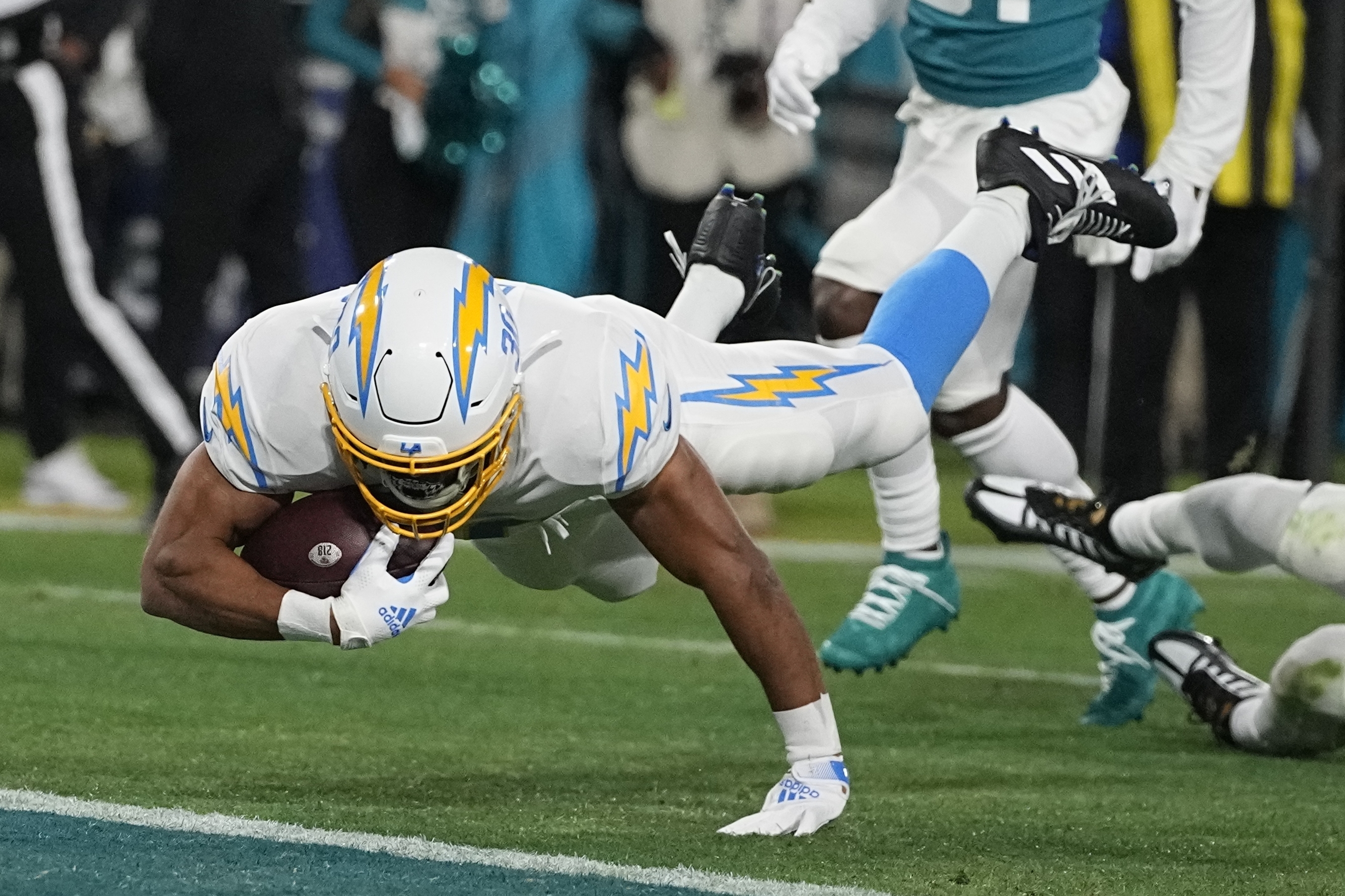 Chargers vs. Miami Dolphins: Who has the edge? – Orange County