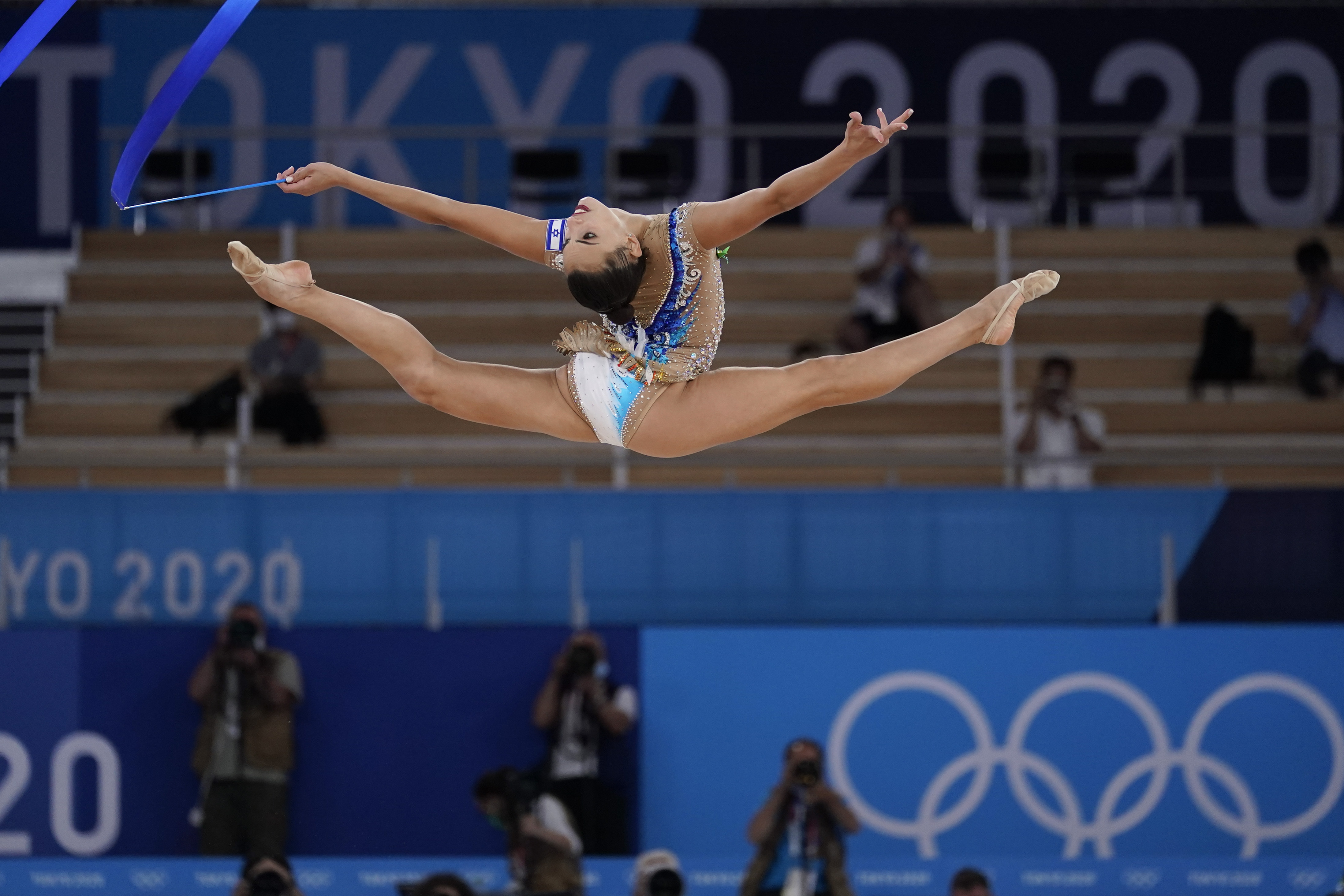 Rhythmic gymnastics upset Israel beats Russia, wins gold