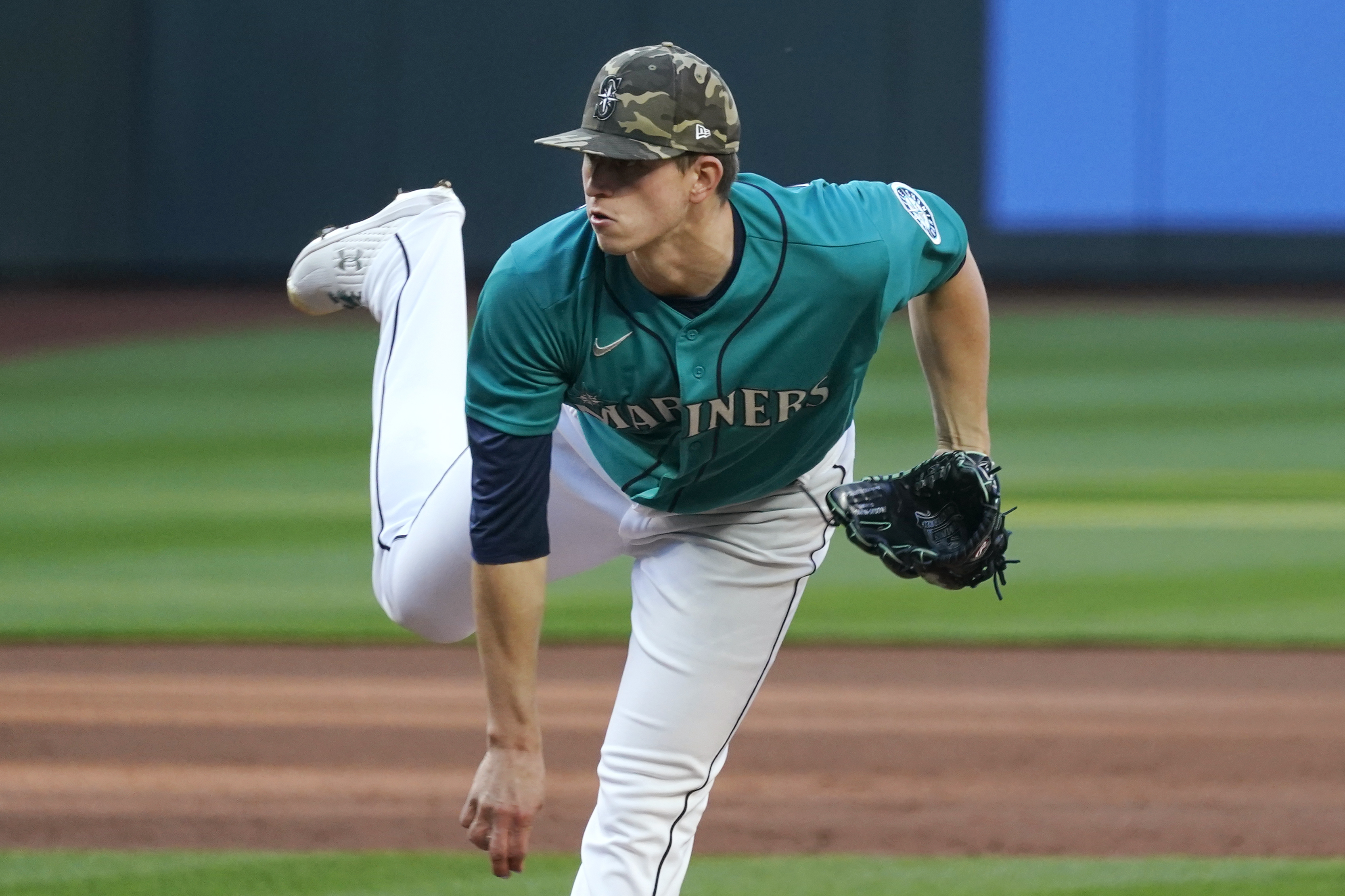 Kelenic announces arrival as Mariners top Indians 7-3