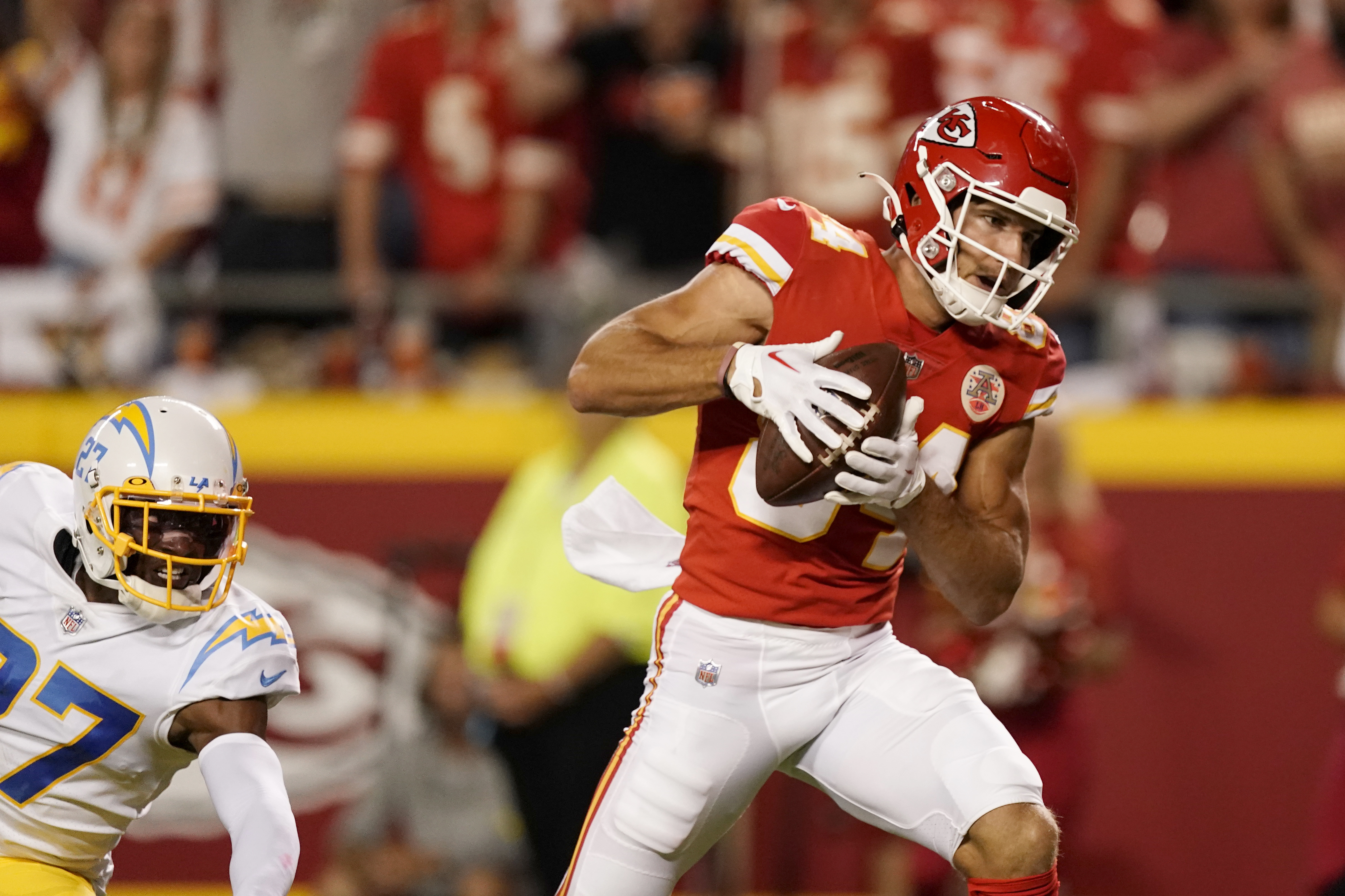 Chiefs rally past Chargers 27-24 in early AFC West showdown – The Denver  Post