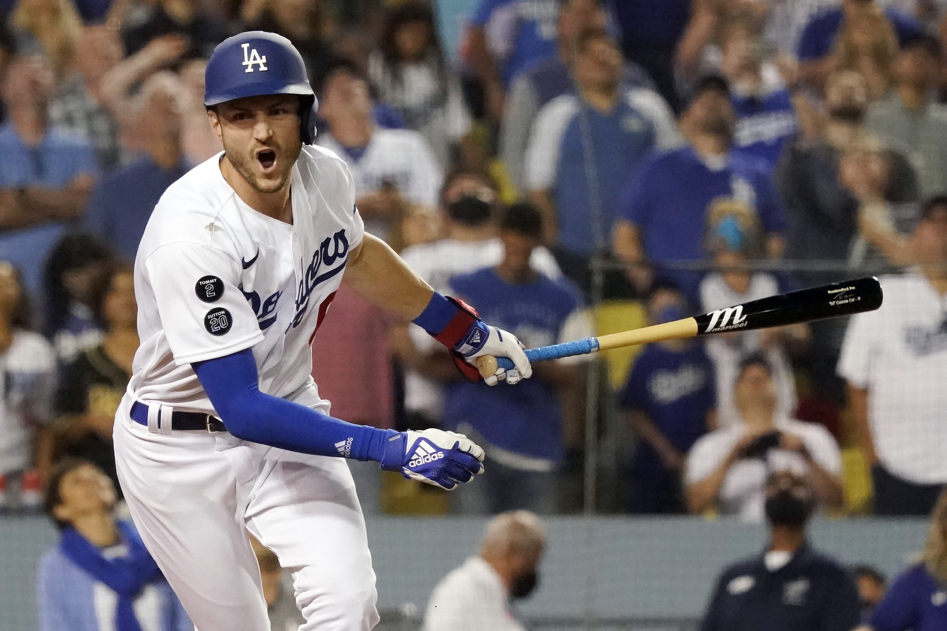 Dodgers-Angels: Walker Buehler allows 3 home runs in Freeway