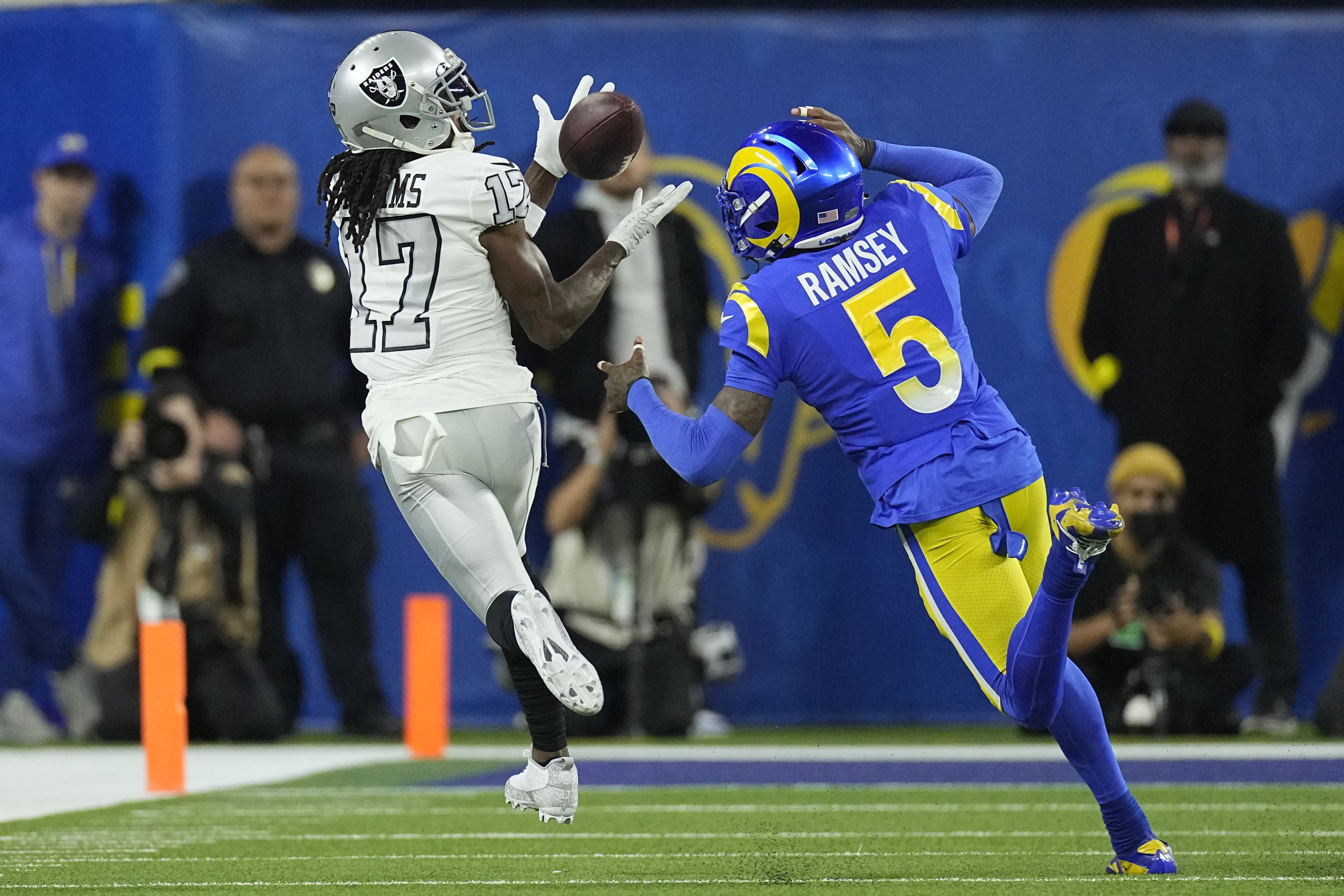 Raiders blow 4th double-digit halftime lead in latest loss - The