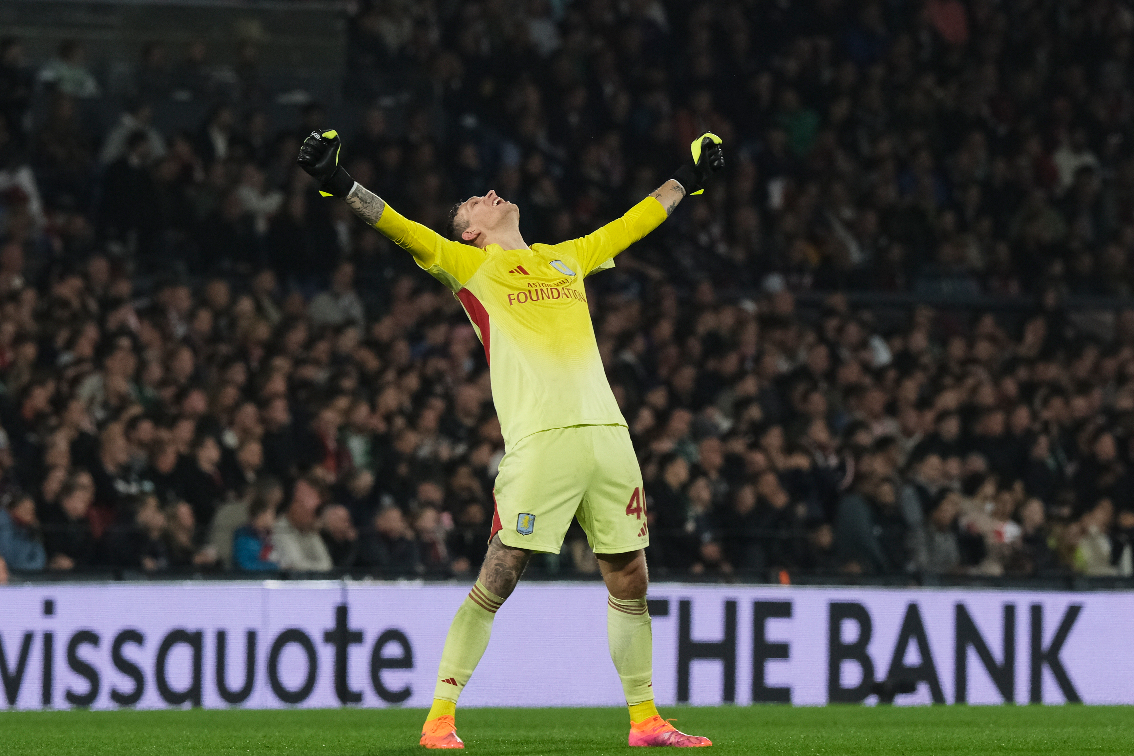Roma misses penalty 3 times in Europa League and Celtic denied by