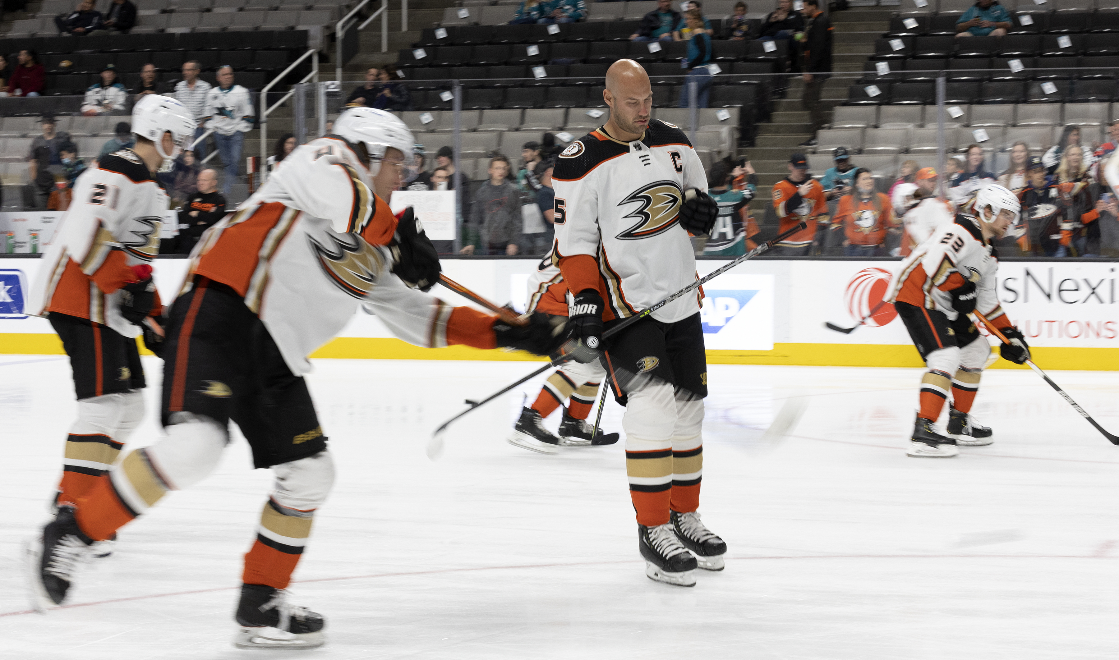 Anaheim Ducks captain Ryan Getzlaf announces retirement after 17 seasons —  Crash The Pond