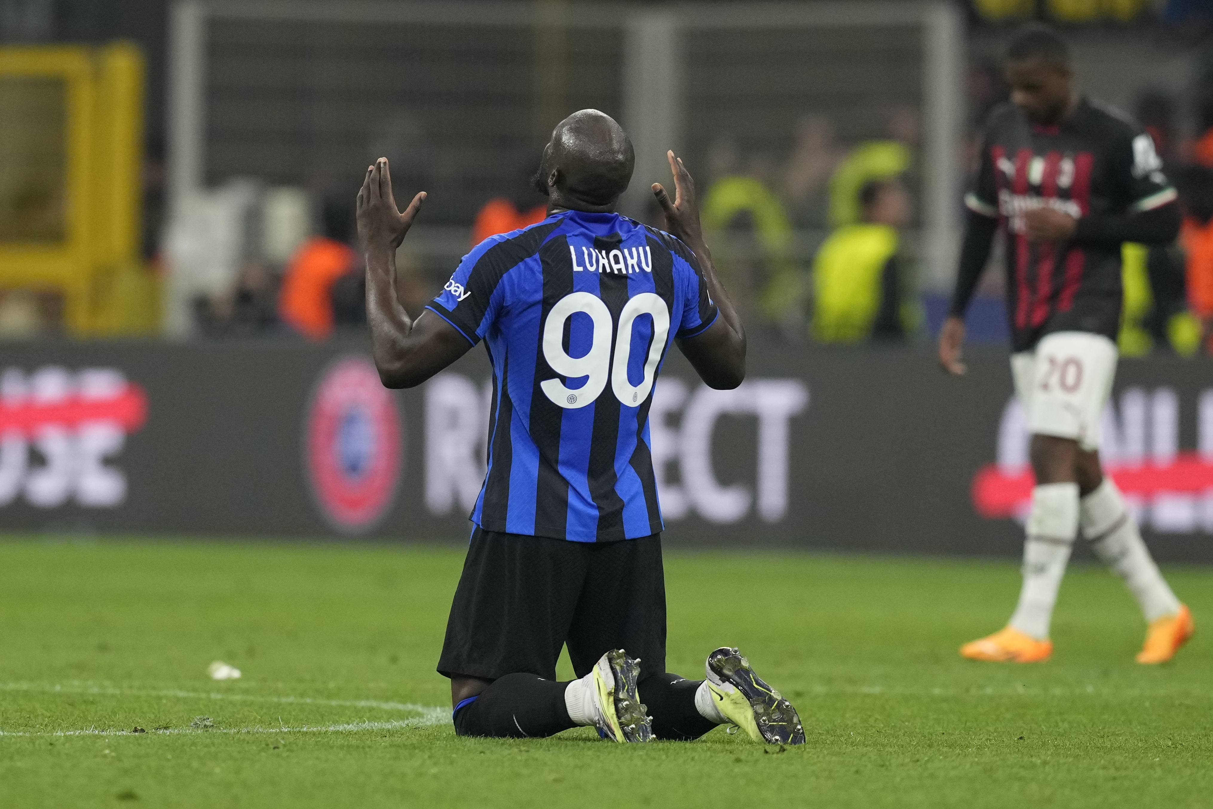 Romelu Lukaku And Jose Mourinho Set For Different San Siro Welcomes