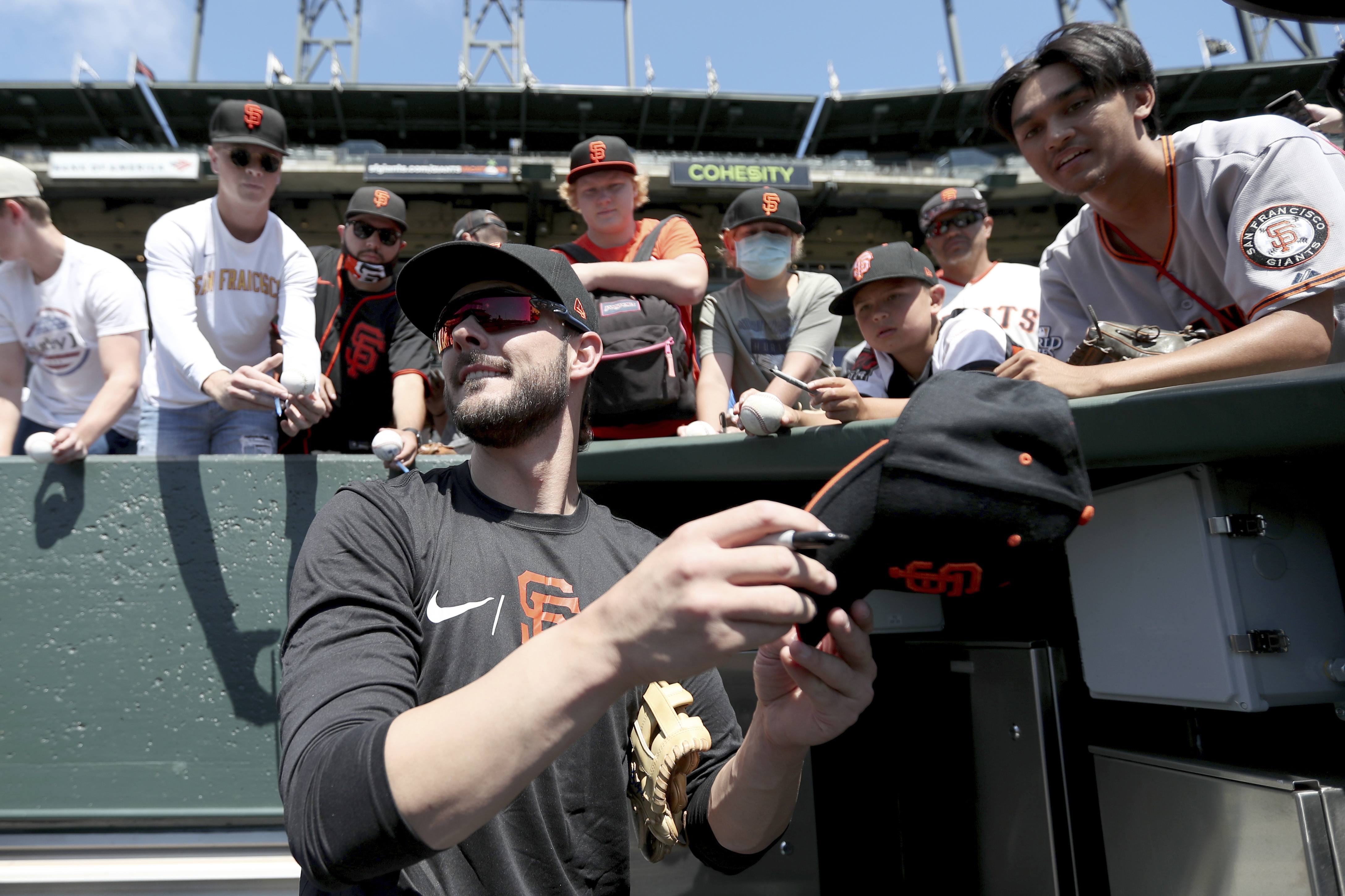 Kris Bryant homers in SF debut, Giants beat Astros 5-3 - The San