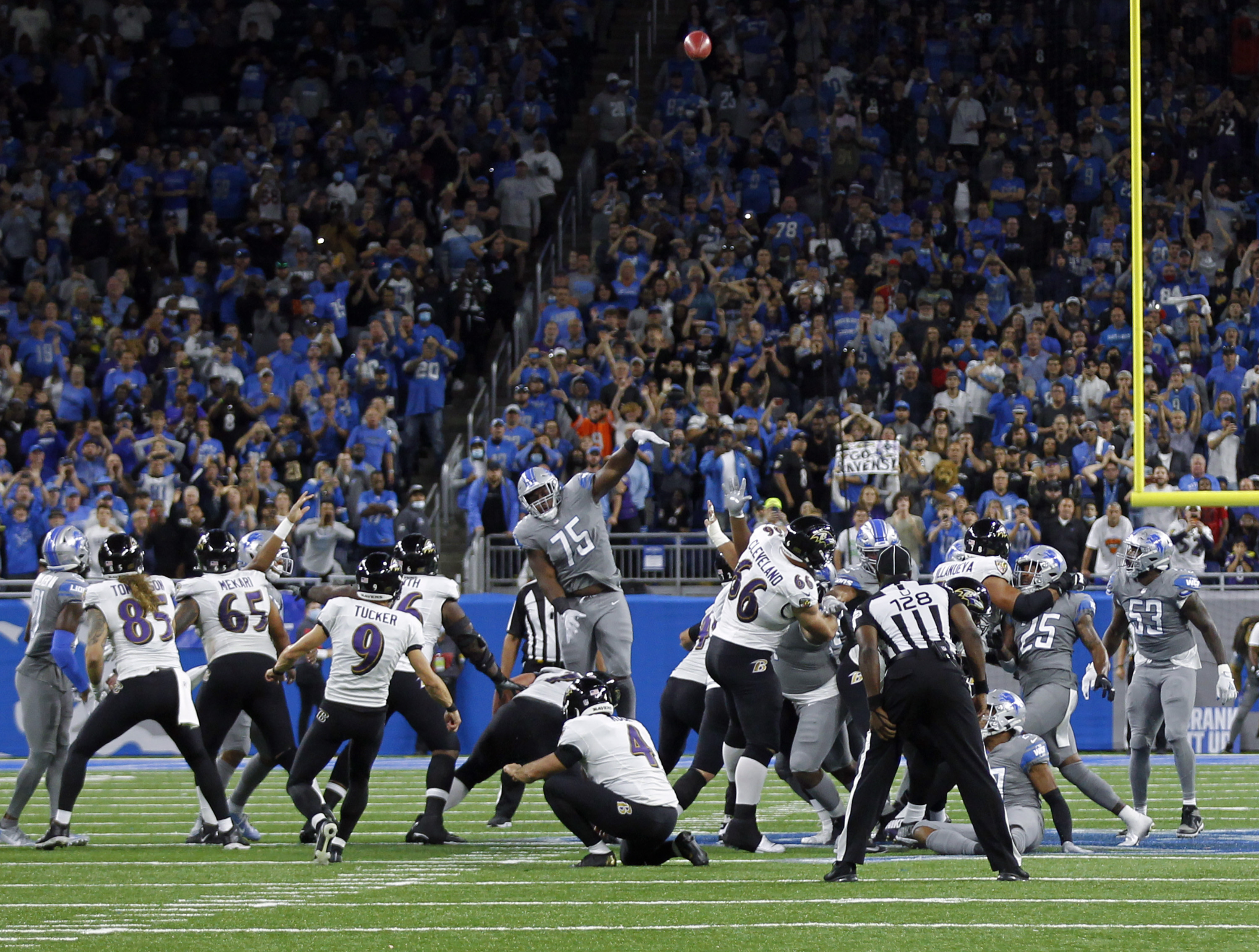 Ravens Kicker Justin Tucker Signs Record-Setting New Deal