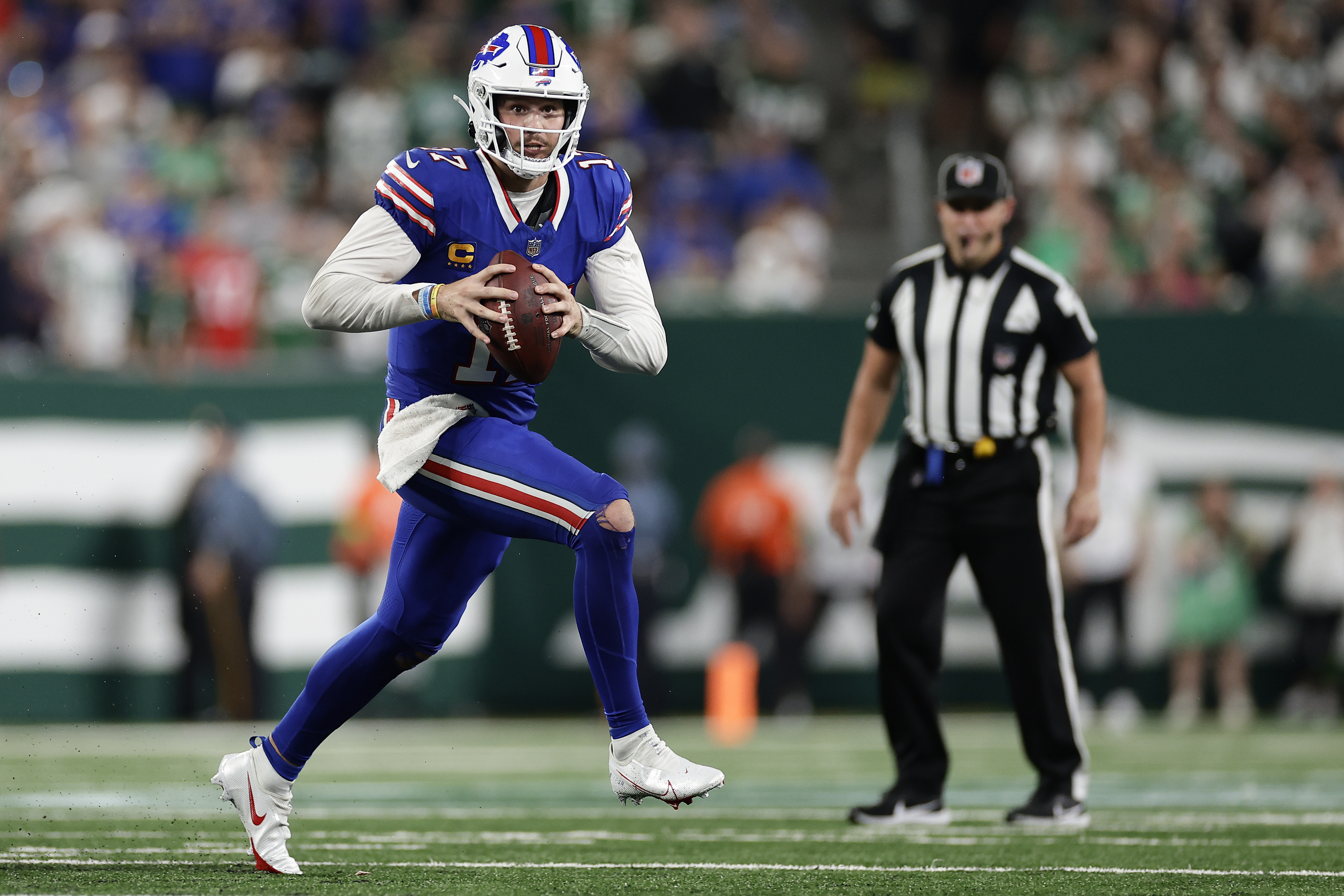 NFL Week 1 Monday Night Football live tracker: Jets stun Bills in OT after  Aaron Rodgers carted off in opening drive