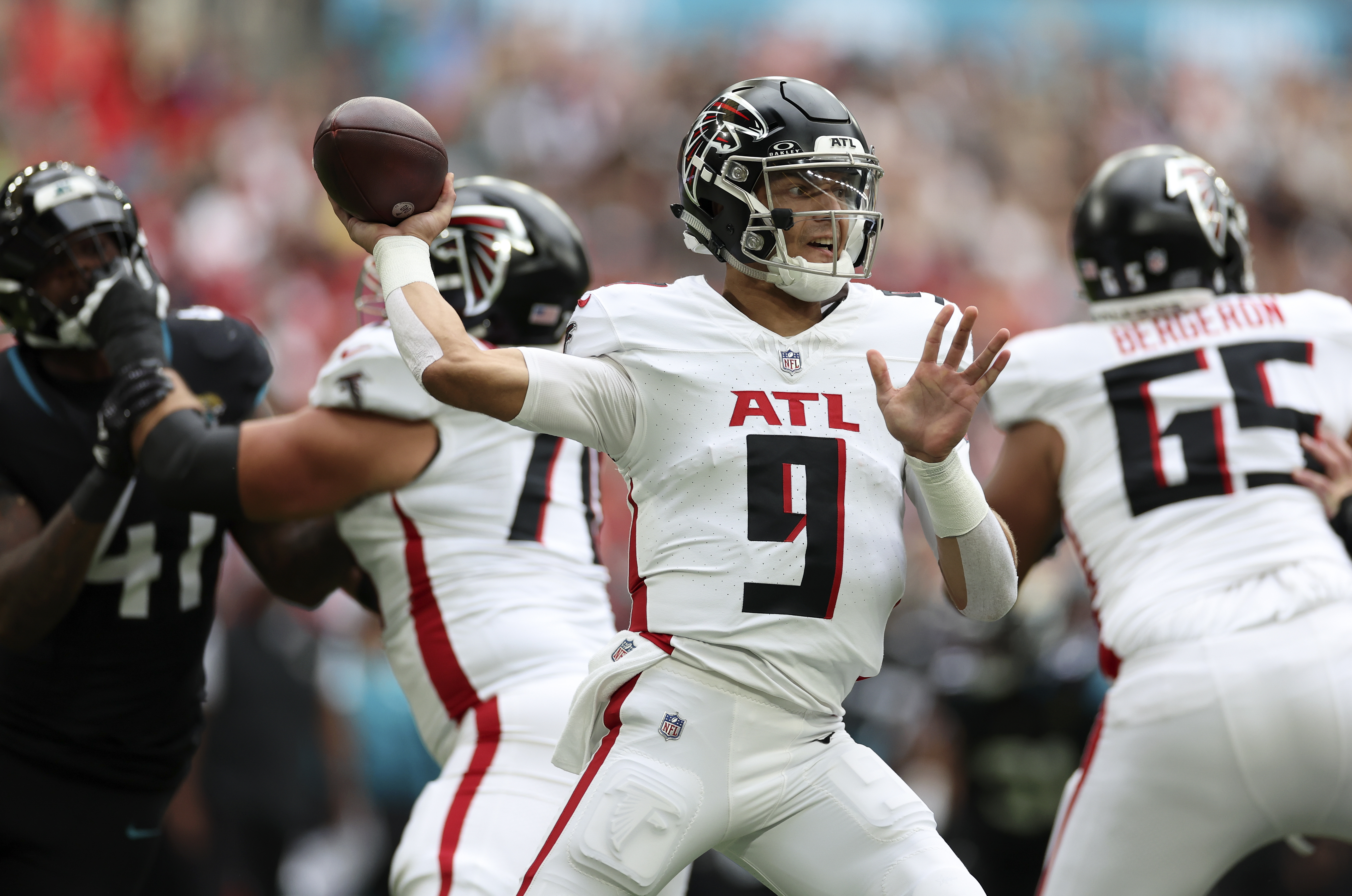 Atlanta Falcons cornerback Dee Alford (37) walks off the field after an NFL  football game against