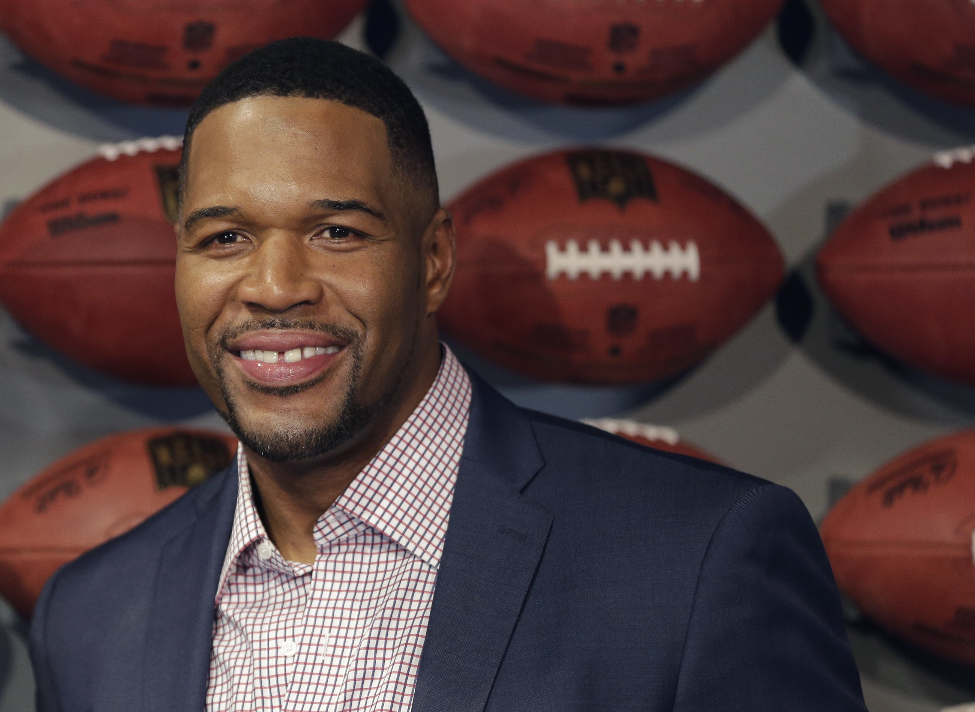 Former New York Giants Michael Strahan was inducted into the