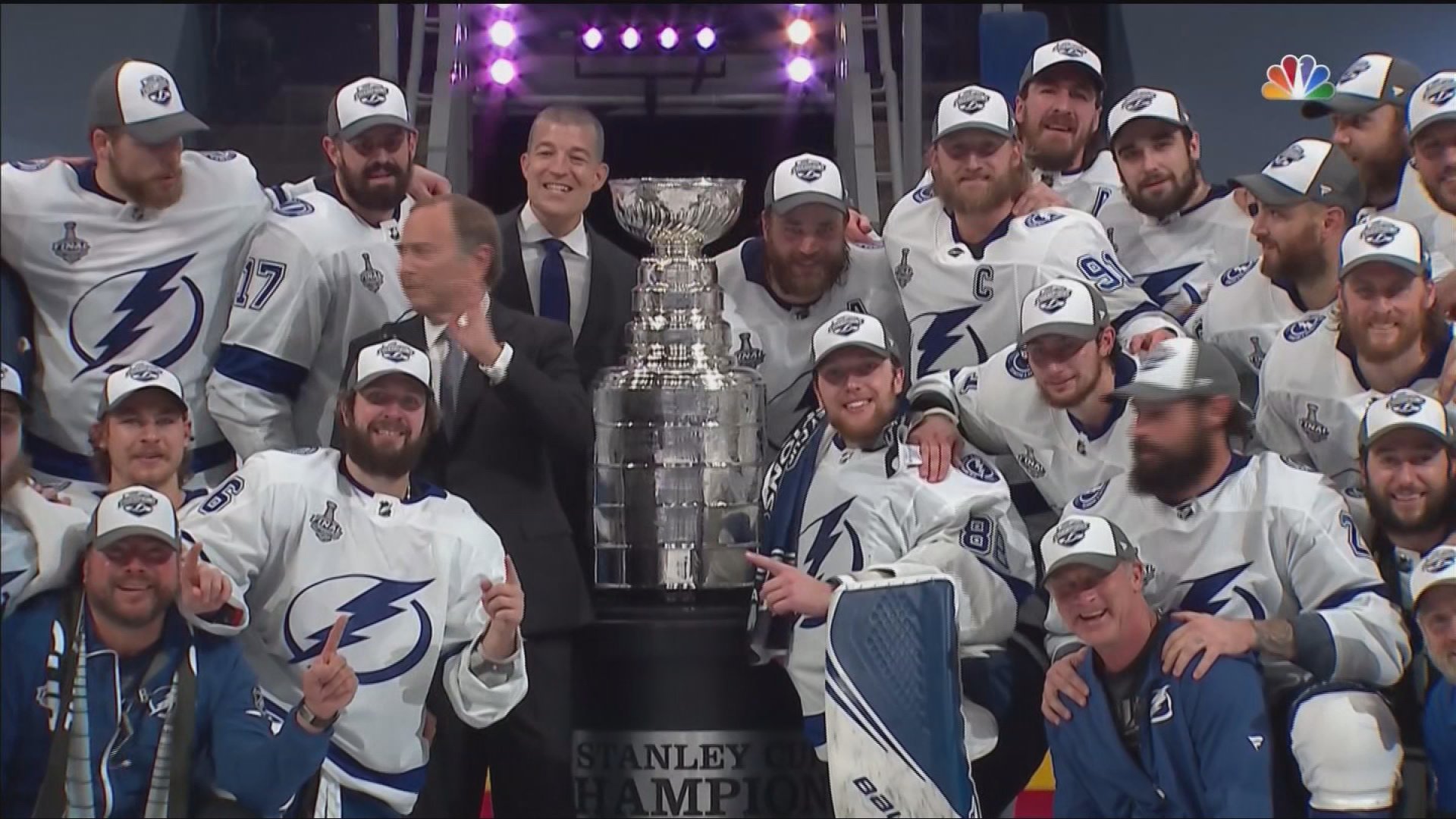 Tampa Bay Lightning beat Dallas Stars to win Stanley Cup