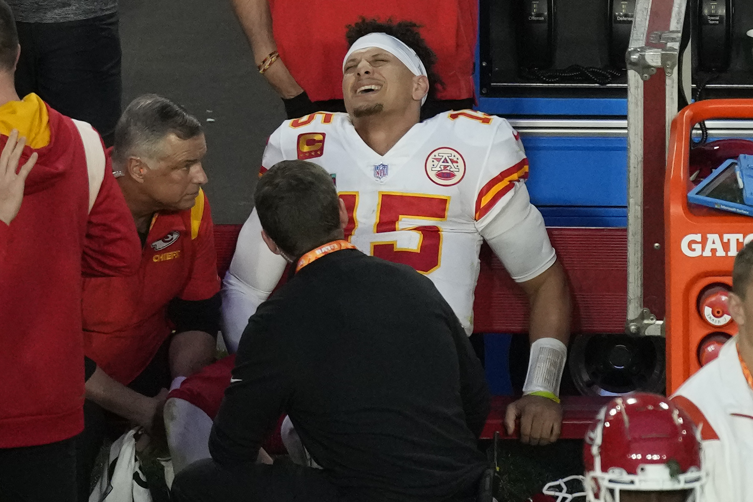 Chiefs' Kadarius Toney responds to hit that left JuJu Smith-Schuster  injured: 'Don't like no dirty plays'