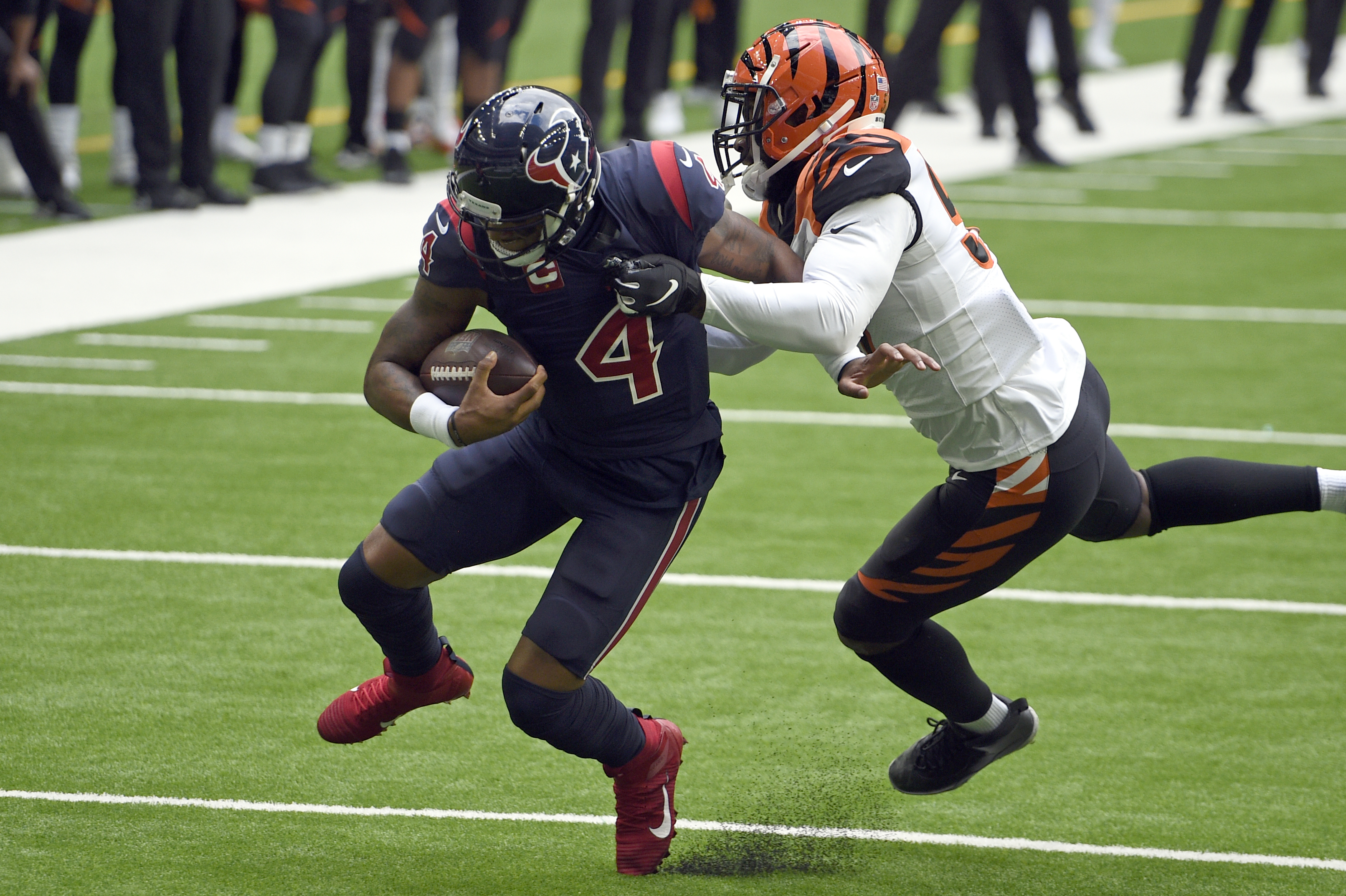 Bengals beat Texans for first road win since 2018