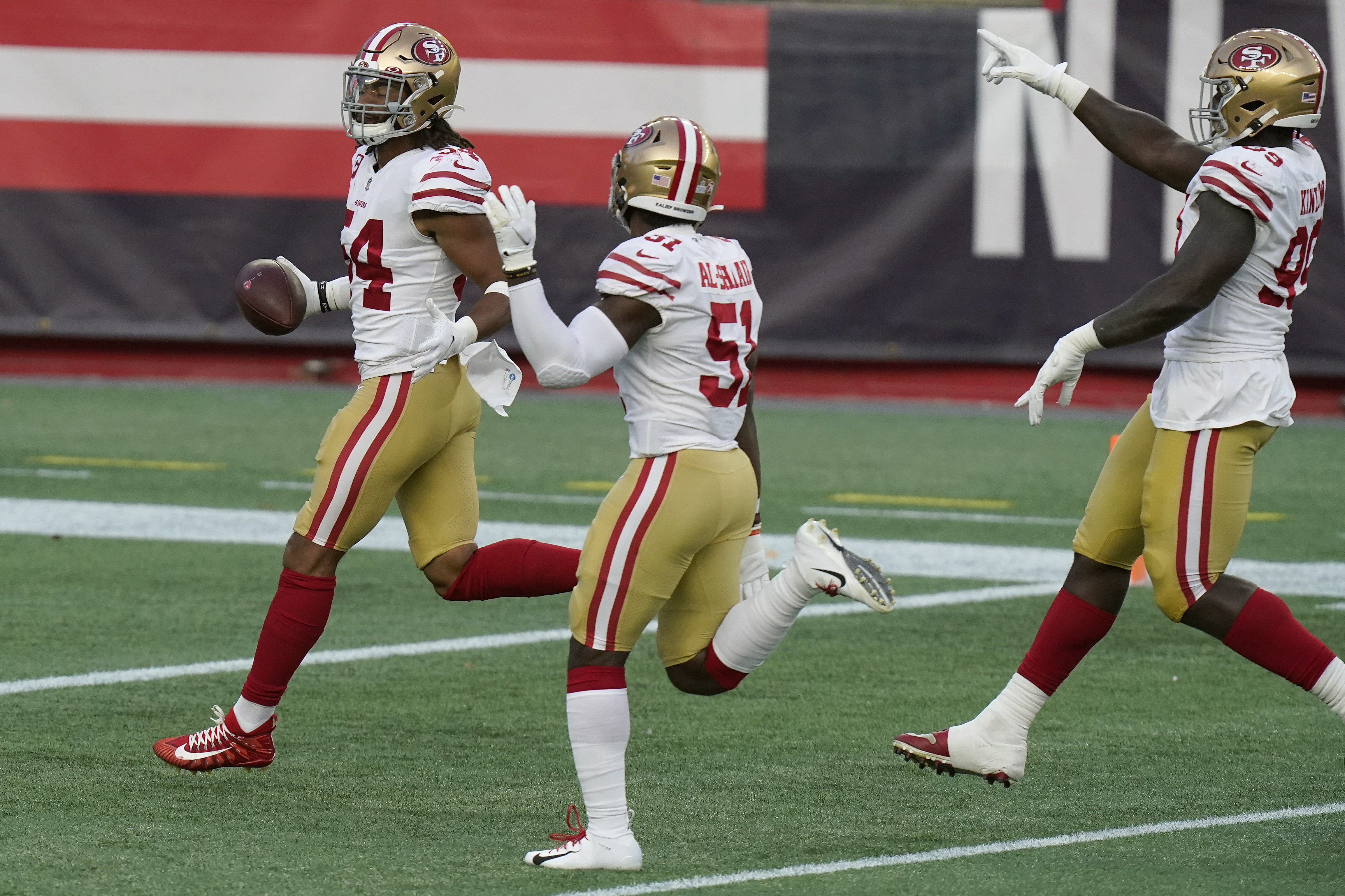 49ers WR Deebo Samuel, RB Jeff Wilson Jr. to miss extended time 